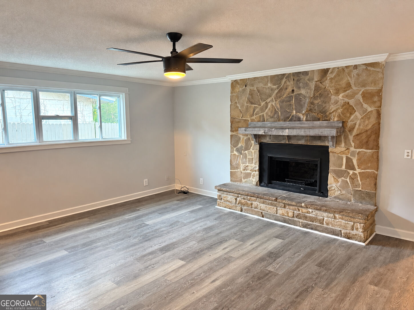 2141 Blain Street Property Photo 6