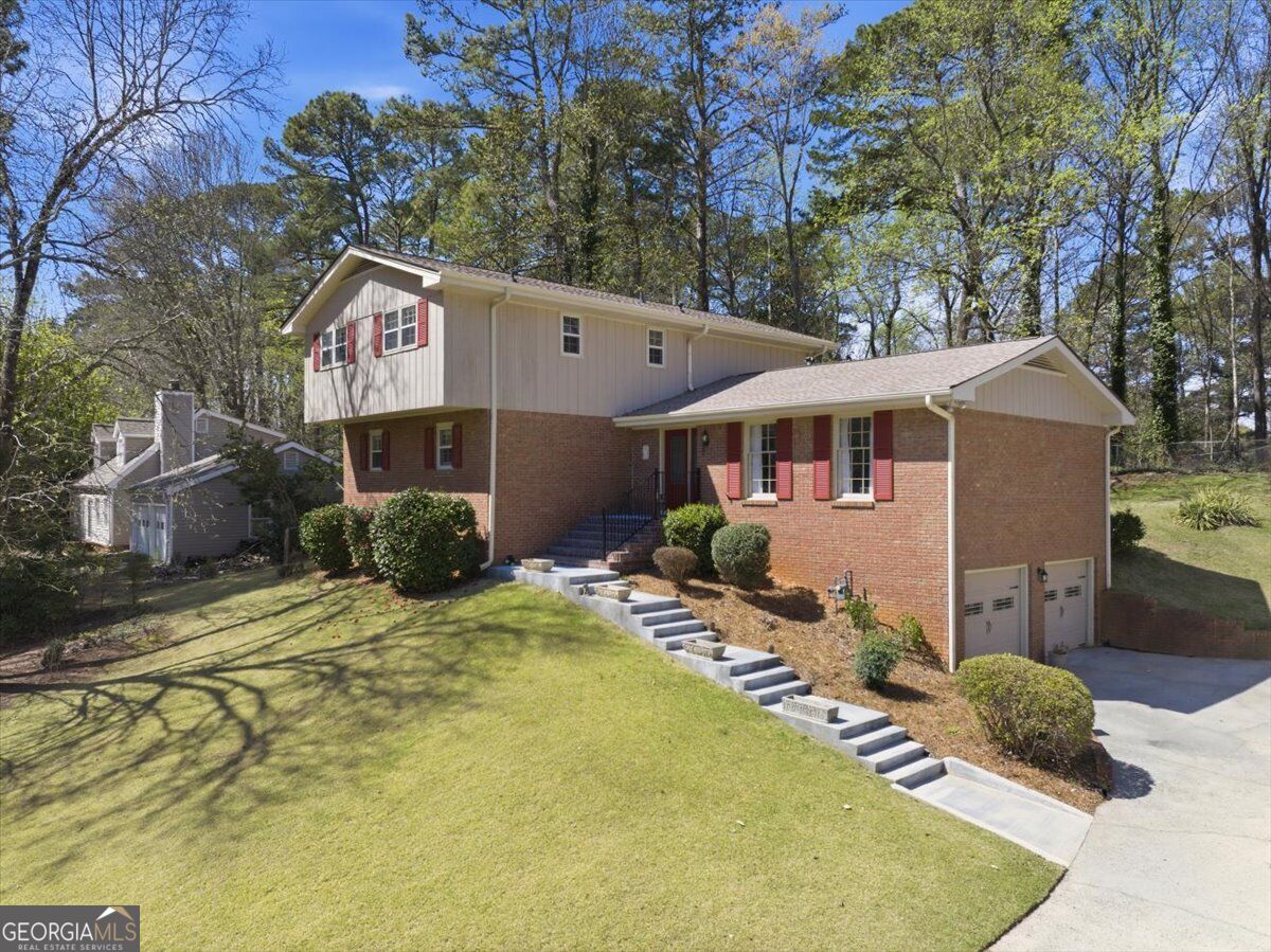 2629 Kensington Drive Property Photo 1