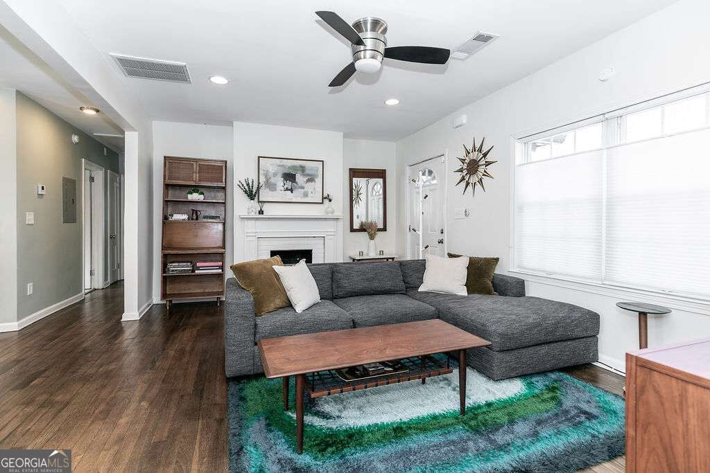 518 Erin Avenue Sw Property Photo 8