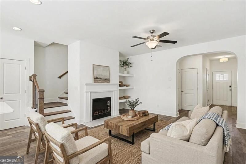 1962 Dillon Drive Property Photo 2