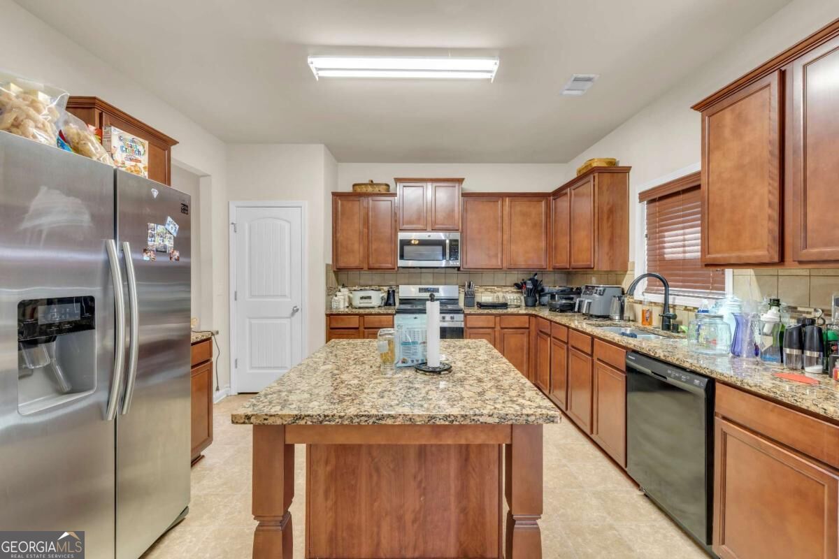 7736 Old Thyme Road Property Photo 4