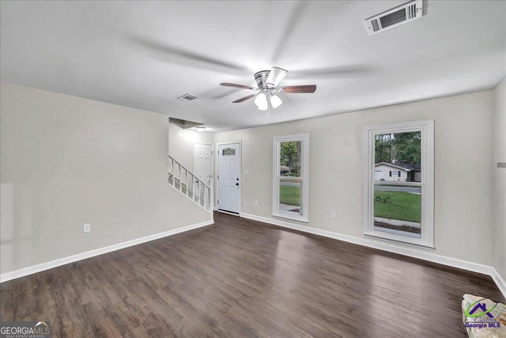 1829 Greentree Parkway Property Photo 8
