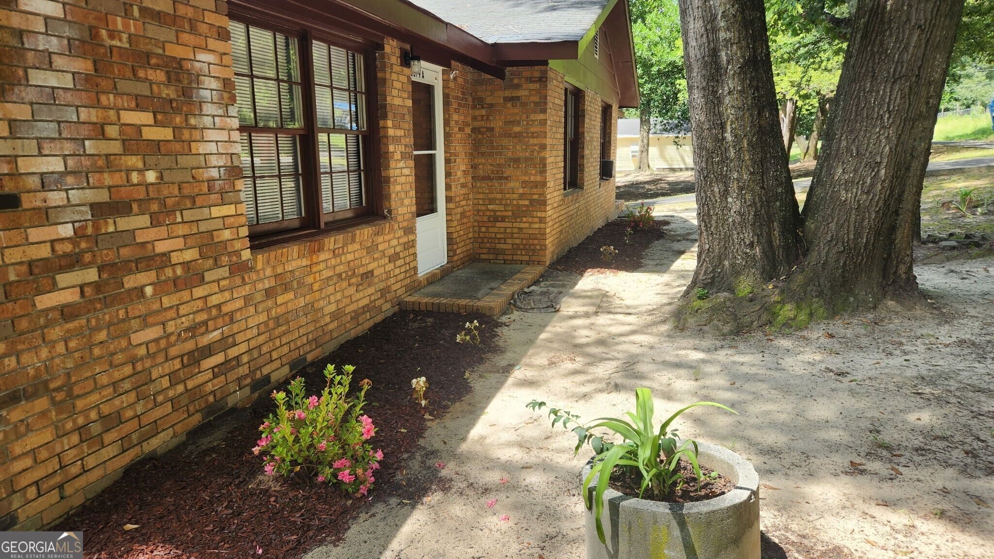 1379 Wills Place Property Photo 1