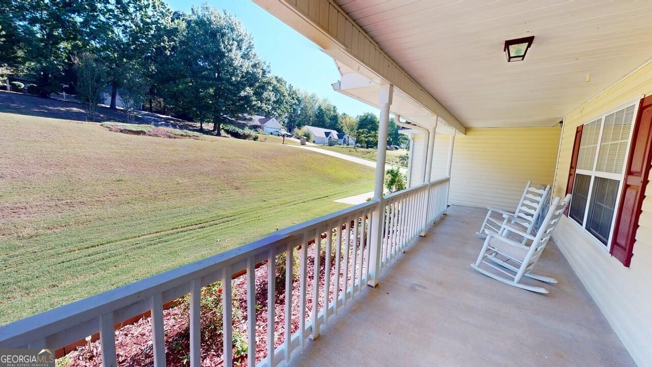 406 Arrowhatchee Drive Property Photo 5