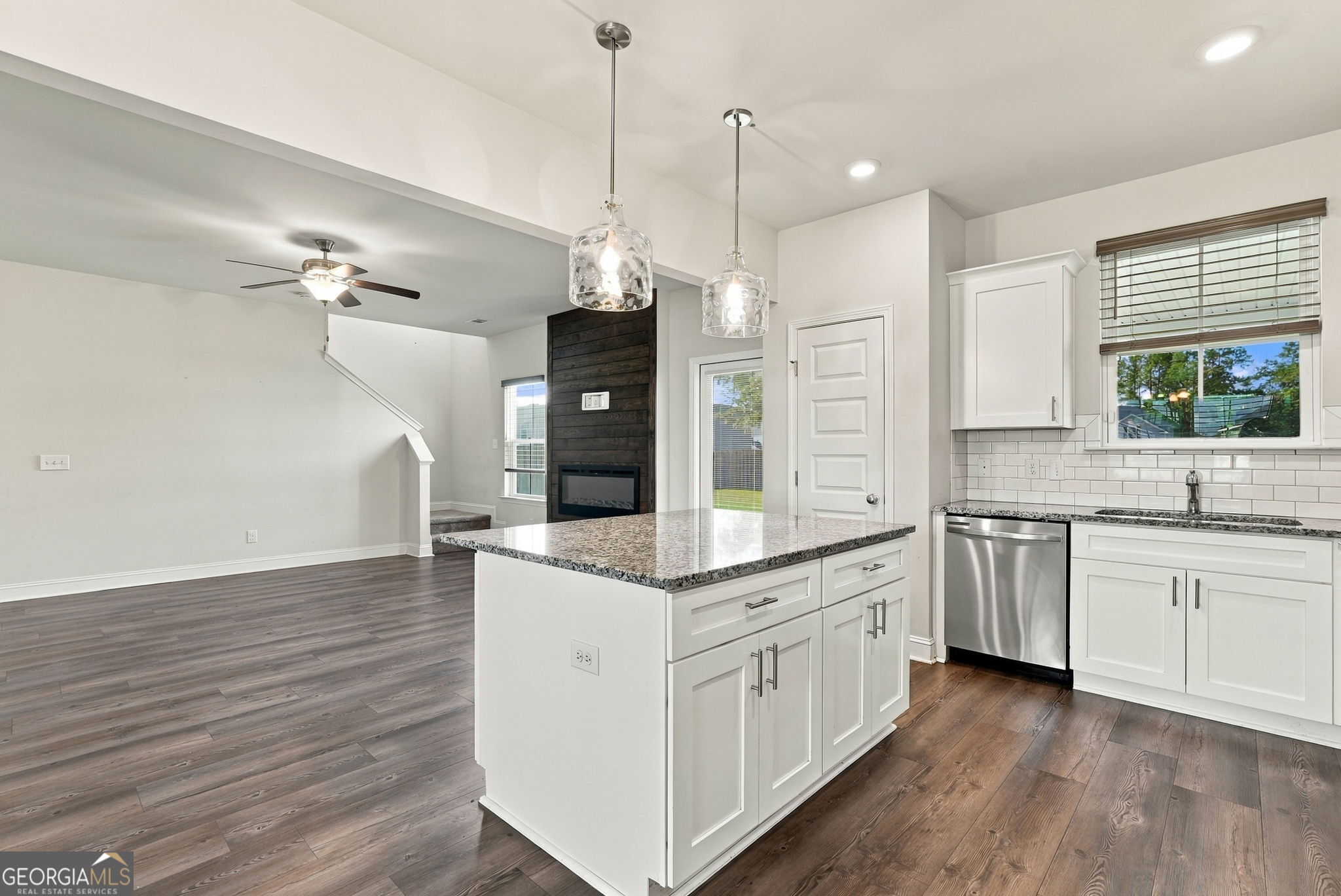 711 Majestic Drive Property Photo 10