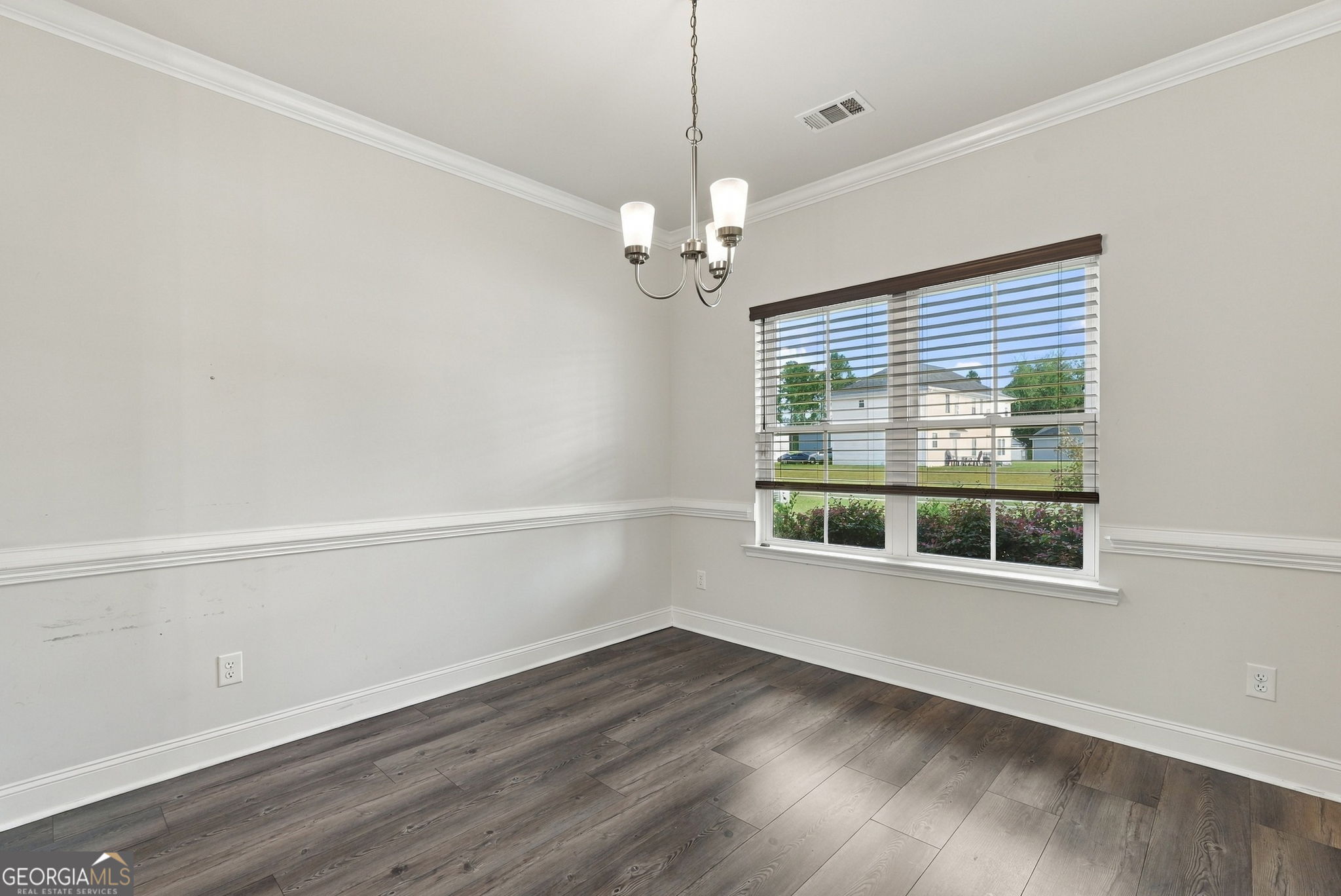 711 Majestic Drive Property Photo 12