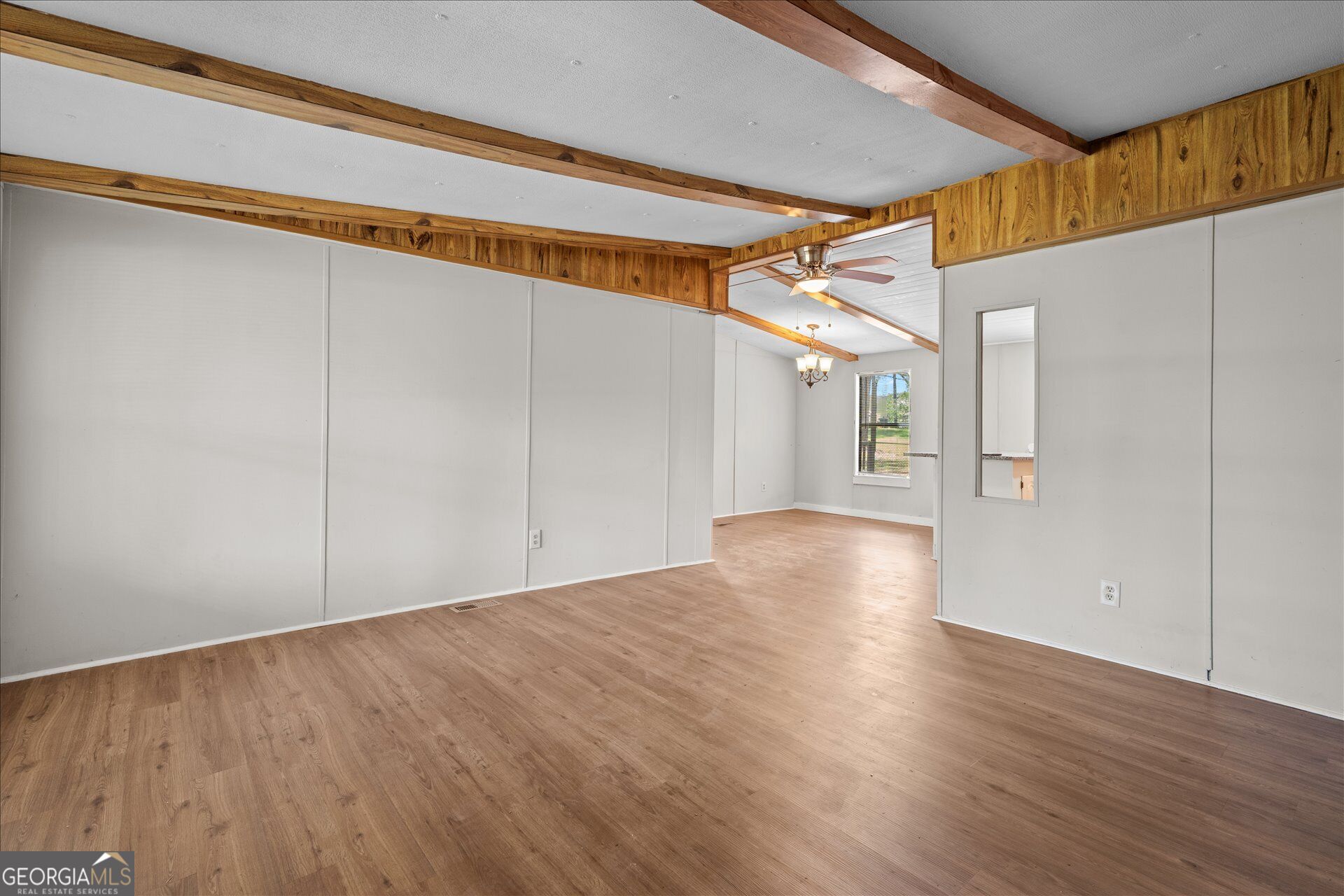 2075 Louina Road Property Photo 6