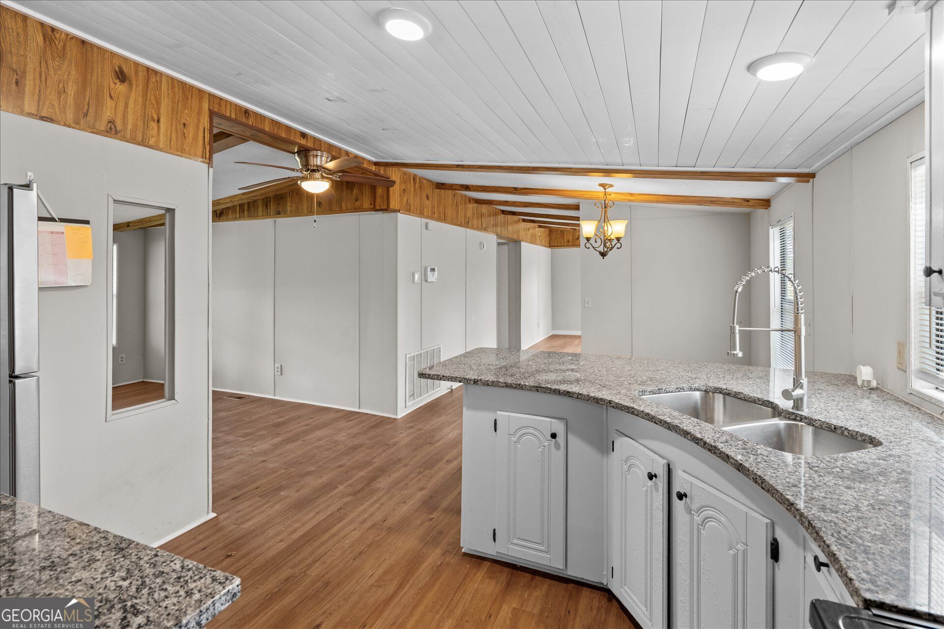 2075 Louina Road Property Photo 9