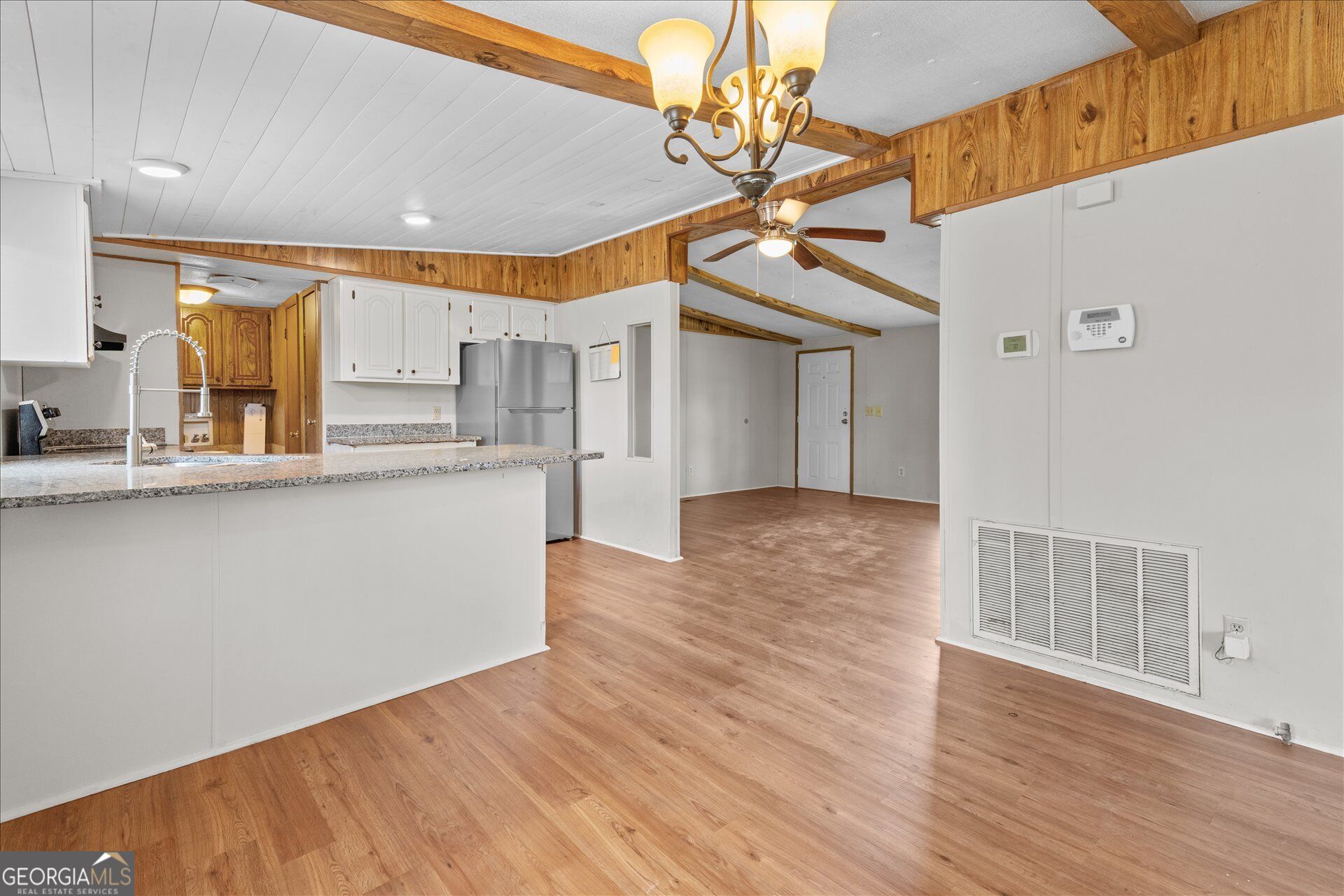 2075 Louina Road Property Photo 11