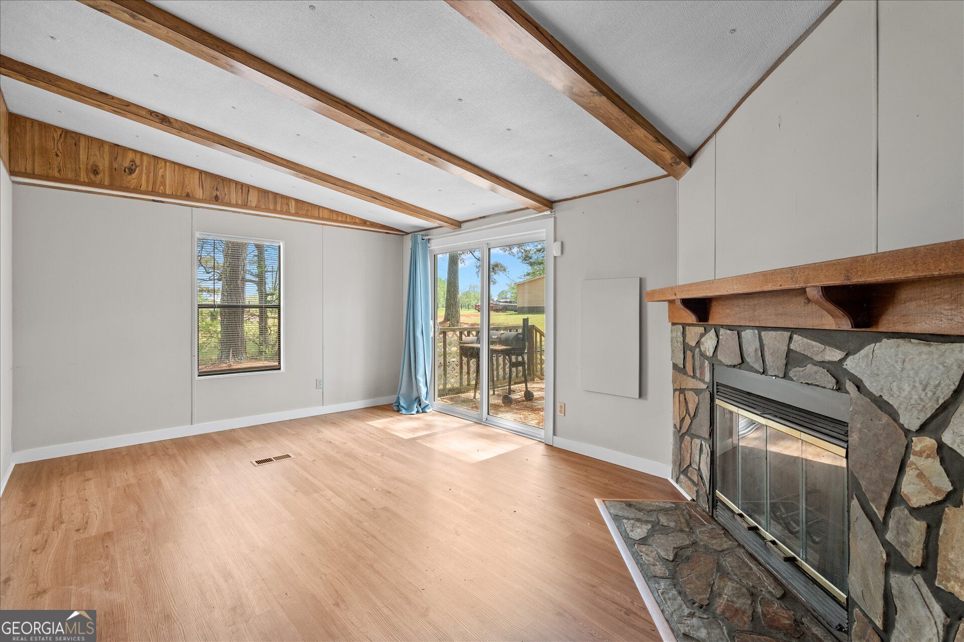 2075 Louina Road Property Photo 12