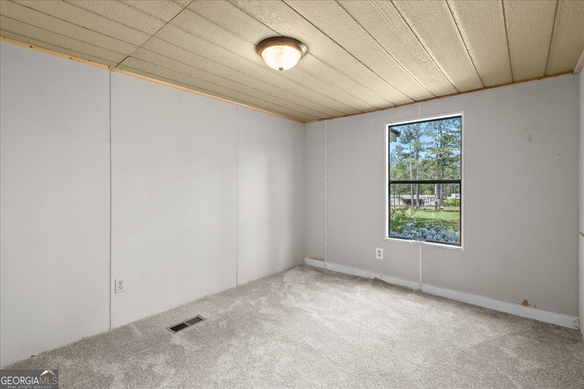2075 Louina Road Property Photo 20