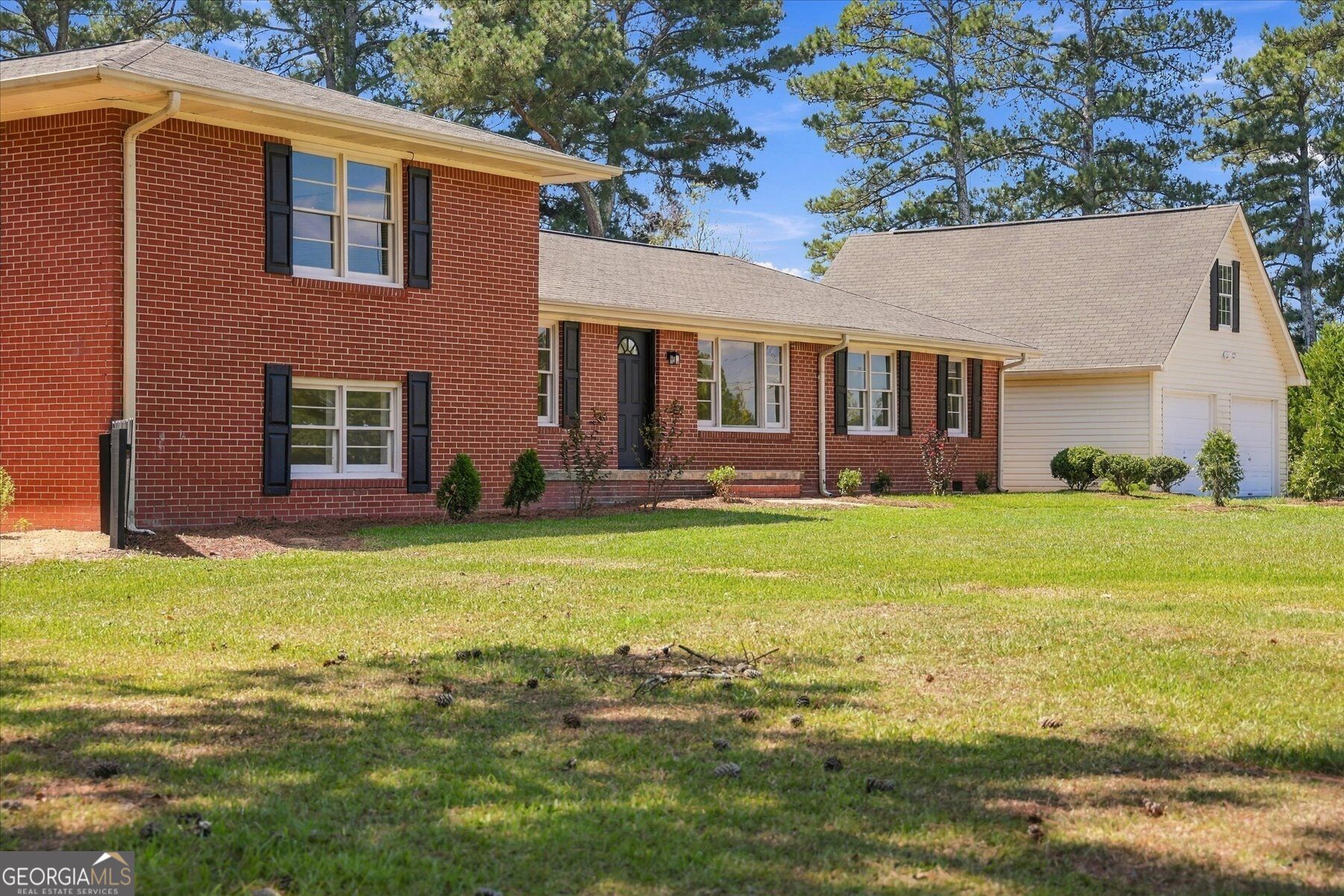 2631 Whitney Road Property Photo 5