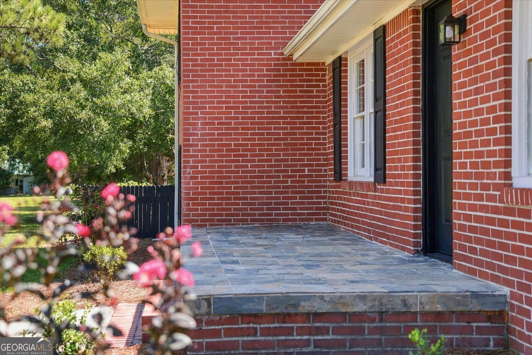 2631 Whitney Road Property Photo 8