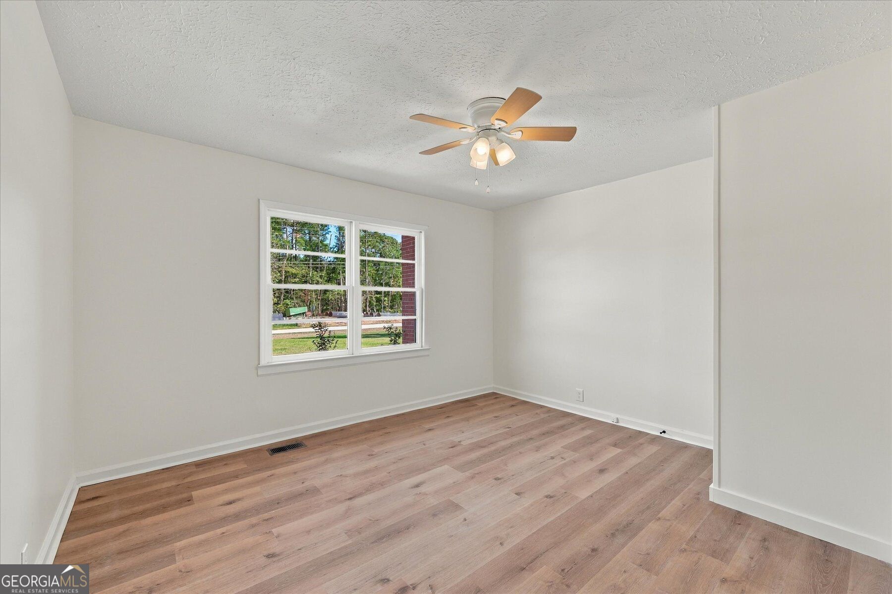 2631 Whitney Road Property Photo 27
