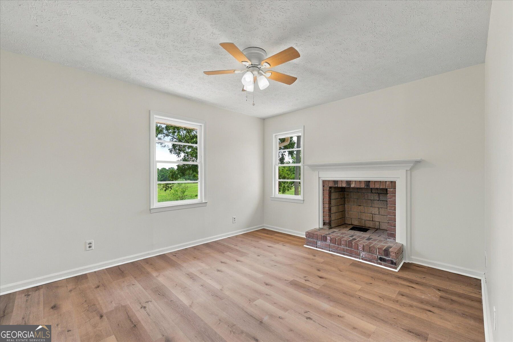 2631 Whitney Road Property Photo 31