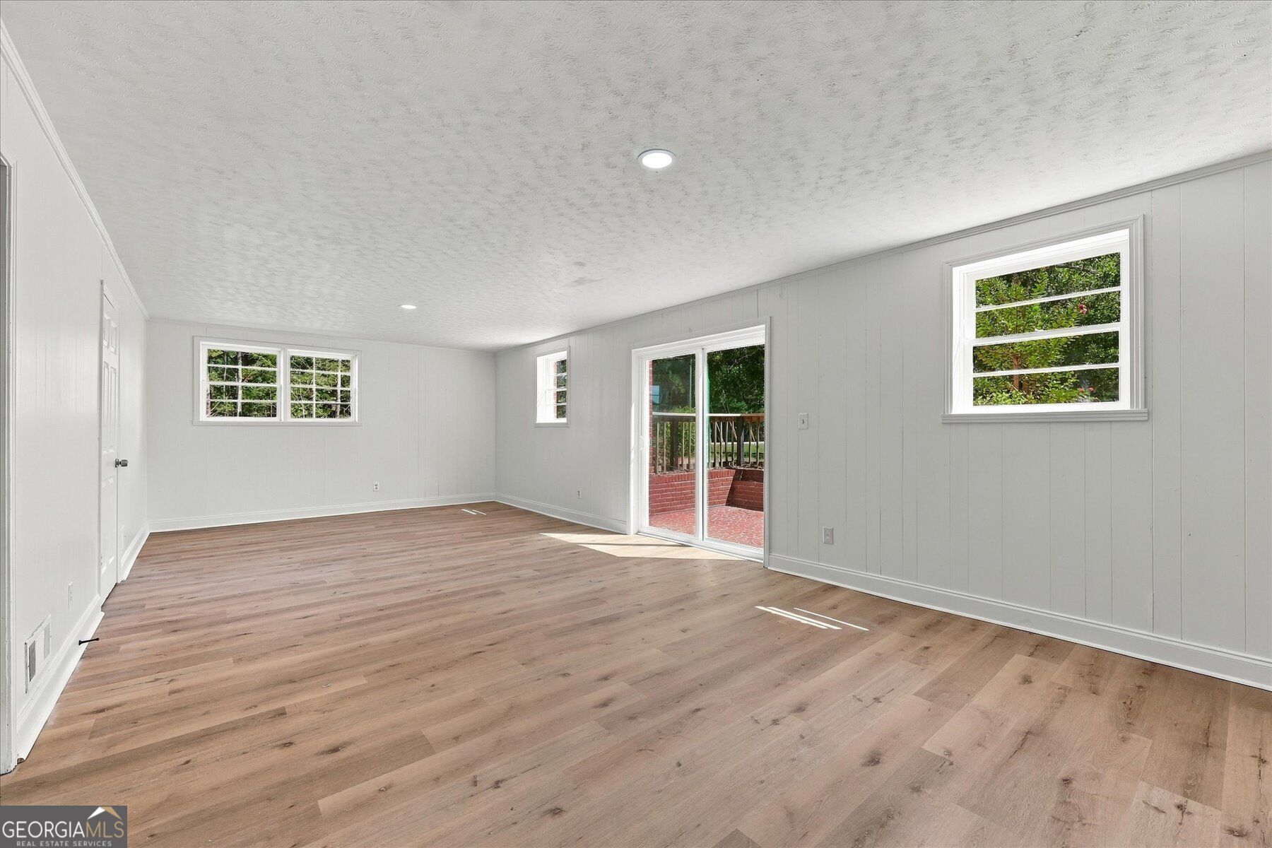 2631 Whitney Road Property Photo 38