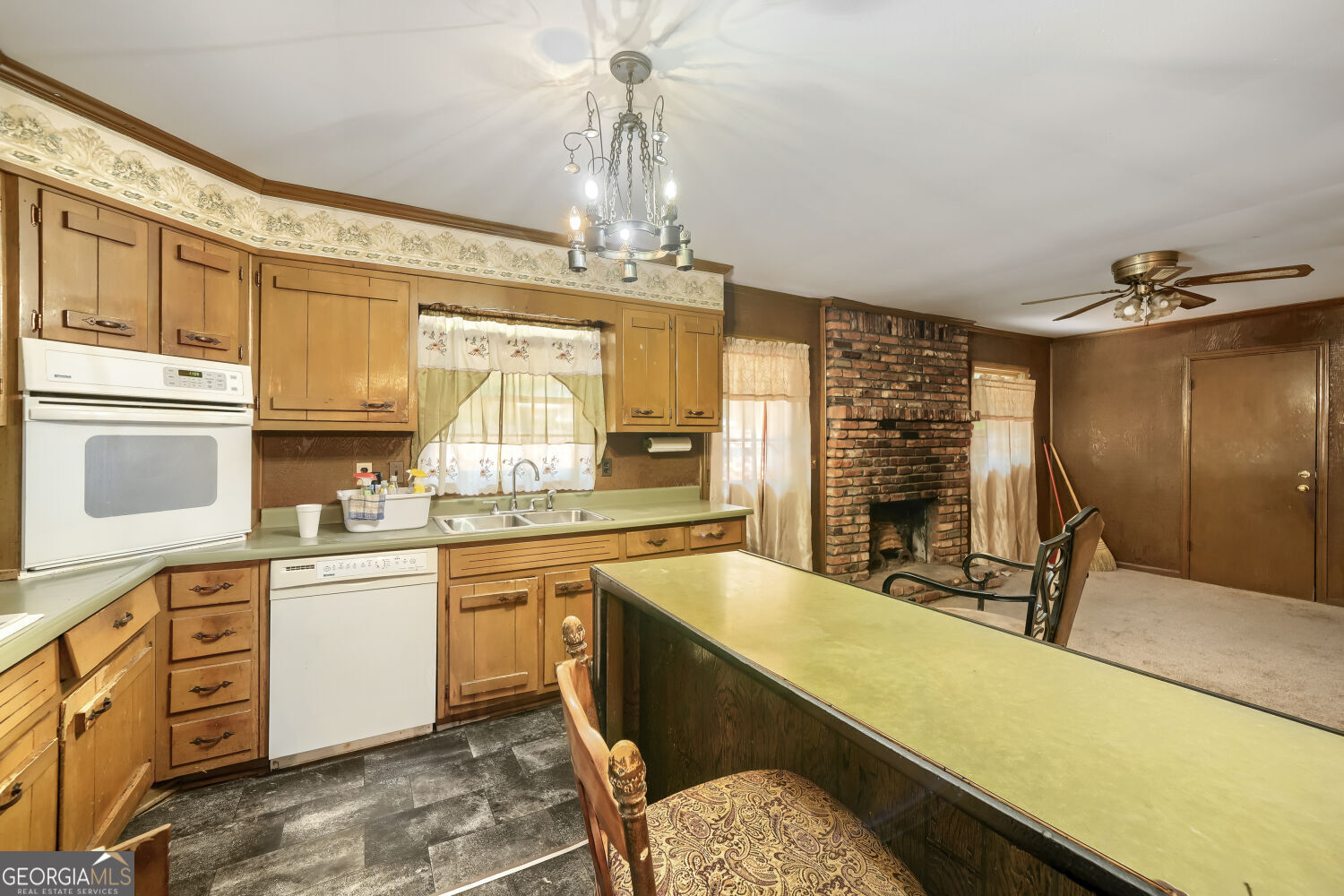 3435 Spring Valley Boulevard Property Photo 10