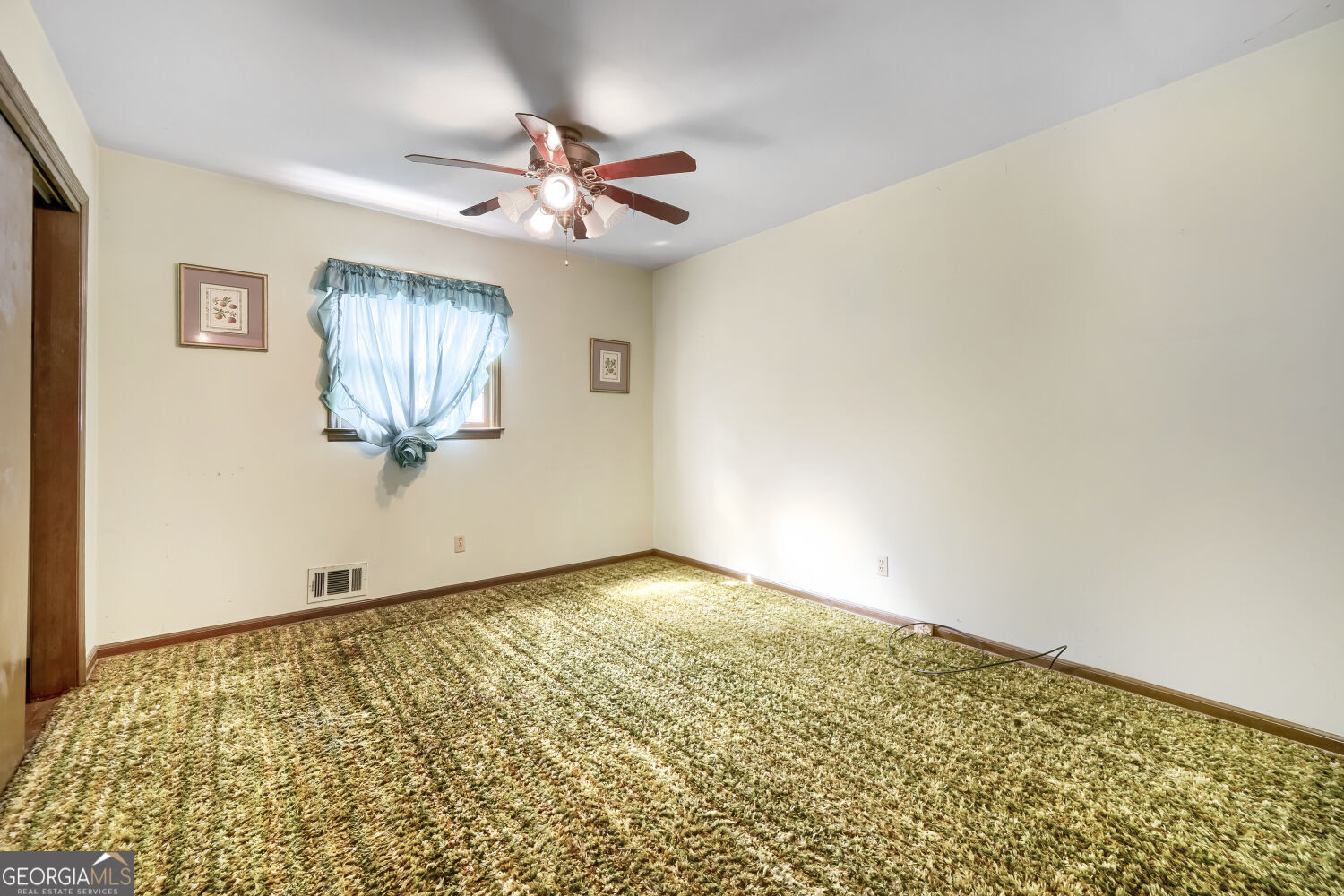 3435 Spring Valley Boulevard Property Photo 12