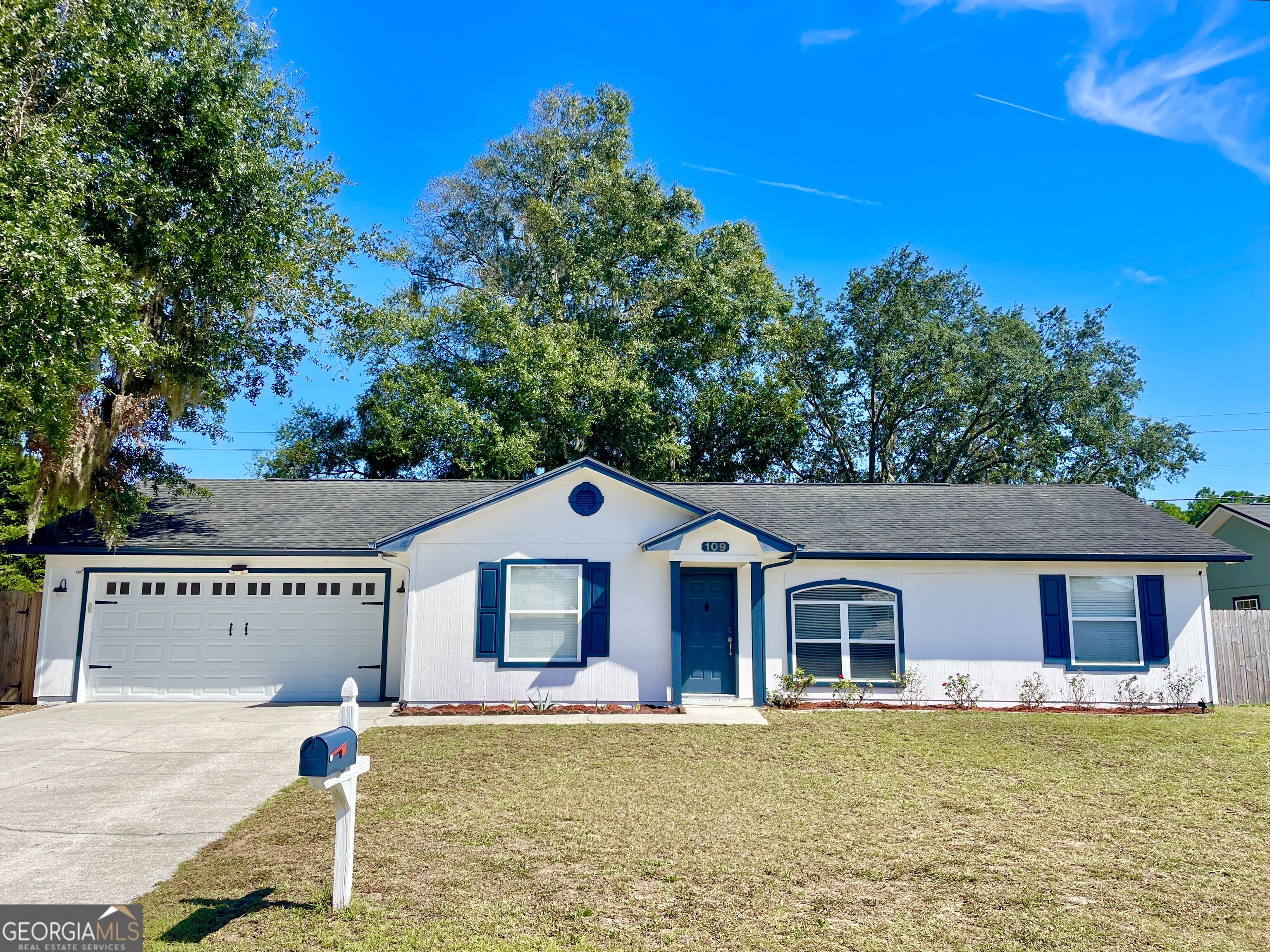 109 Piper Cove Property Photo 1