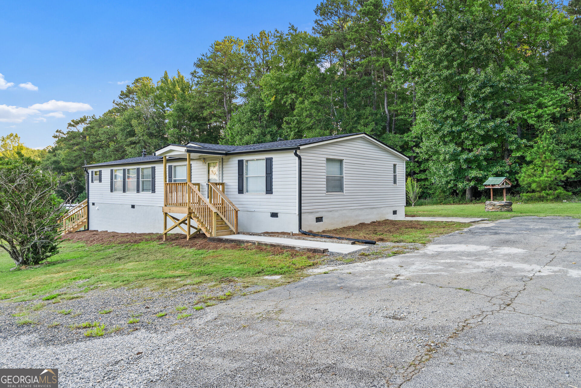 1089 Cannon Farm Road Property Photo 4