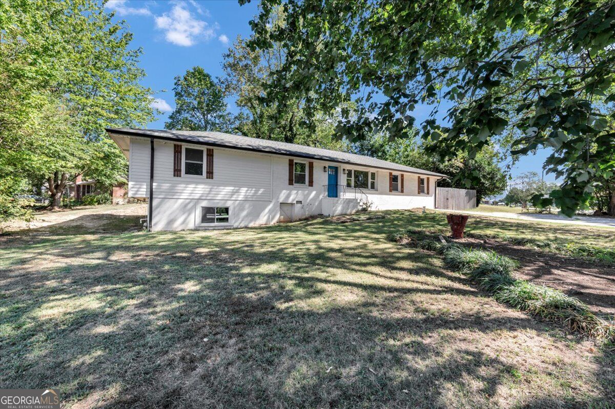 956 Laurel Street Property Photo 1