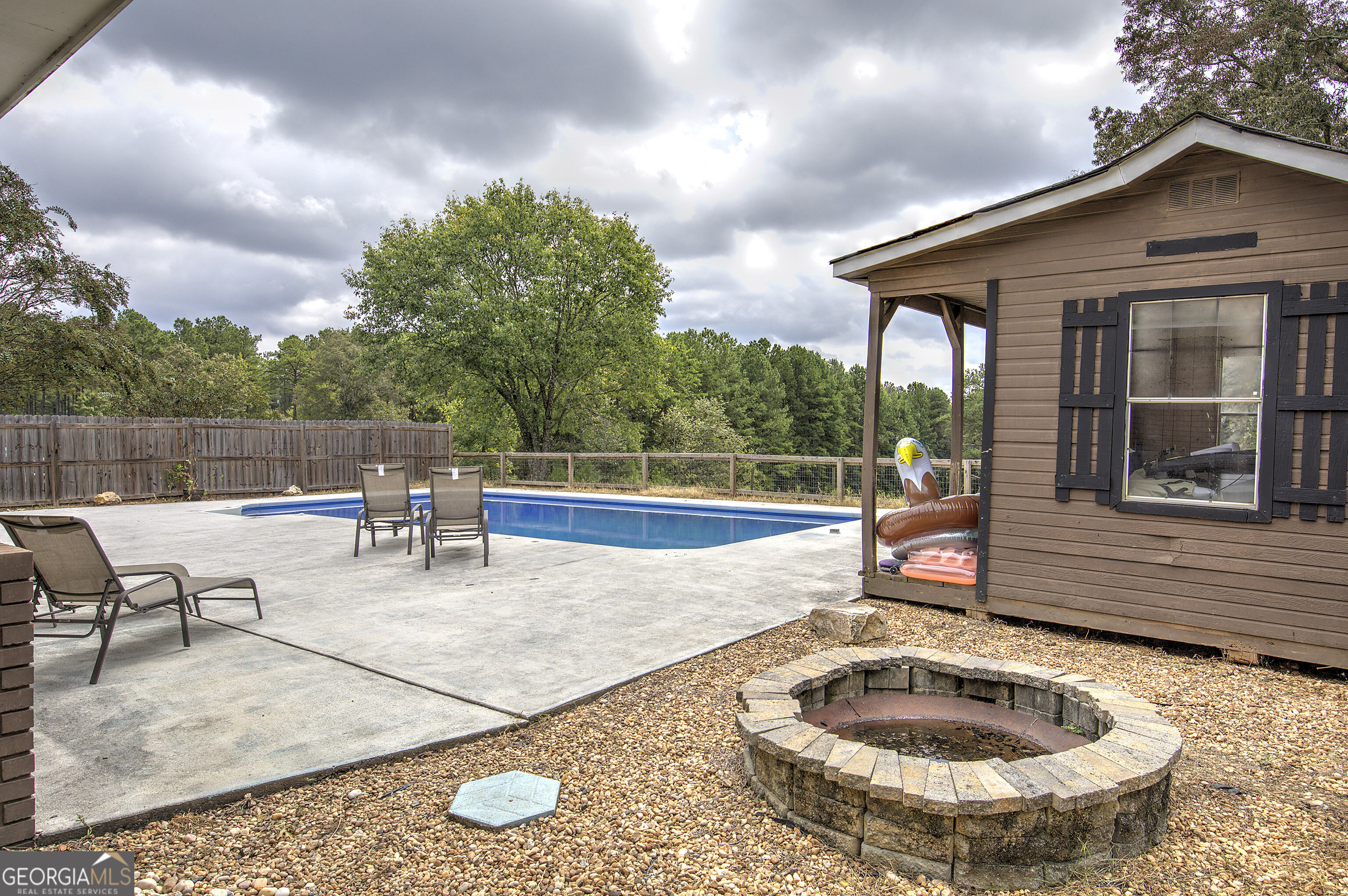 1328 Abrams Road Se Property Photo 22