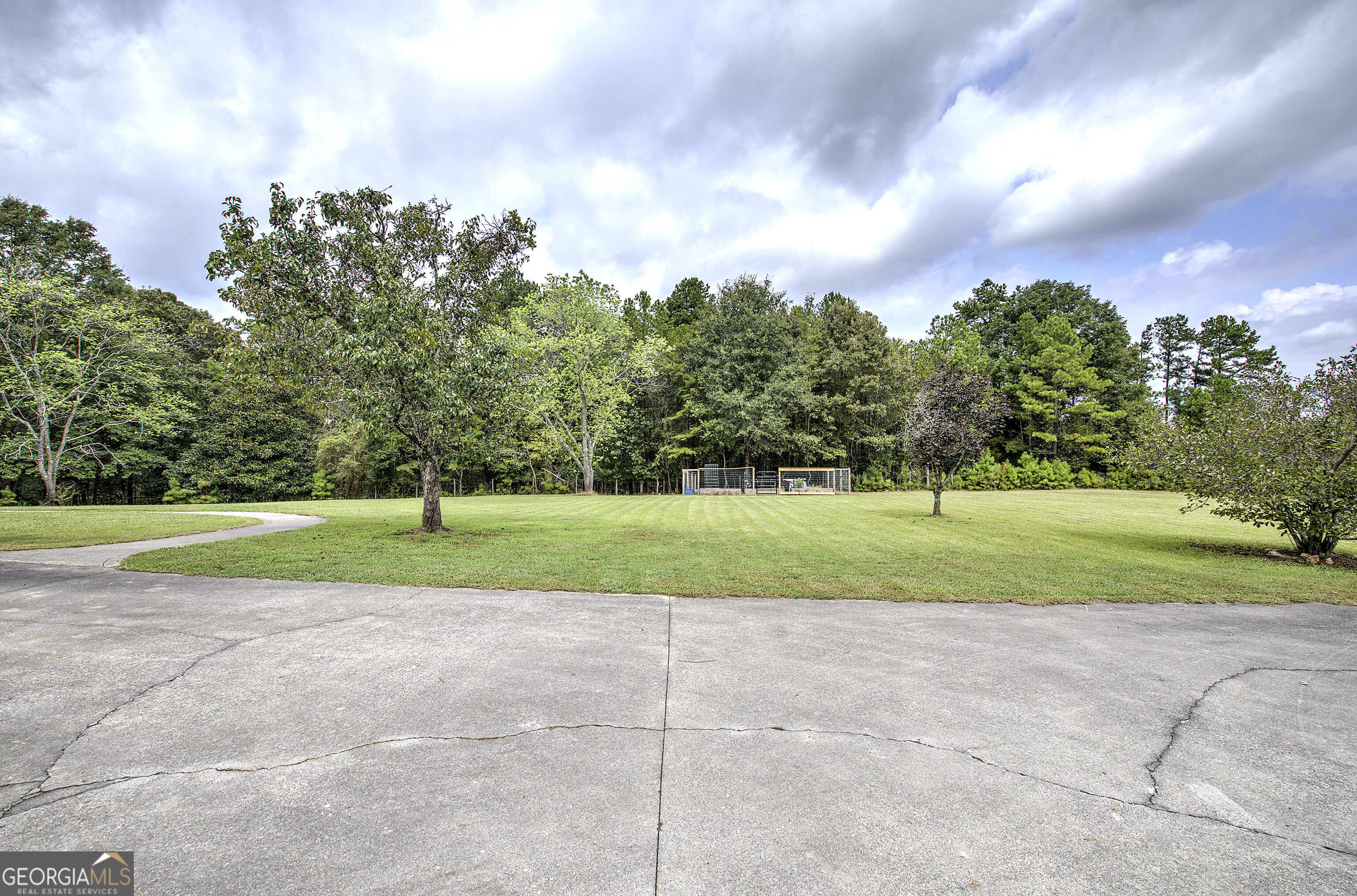 1328 Abrams Road Se Property Photo 25