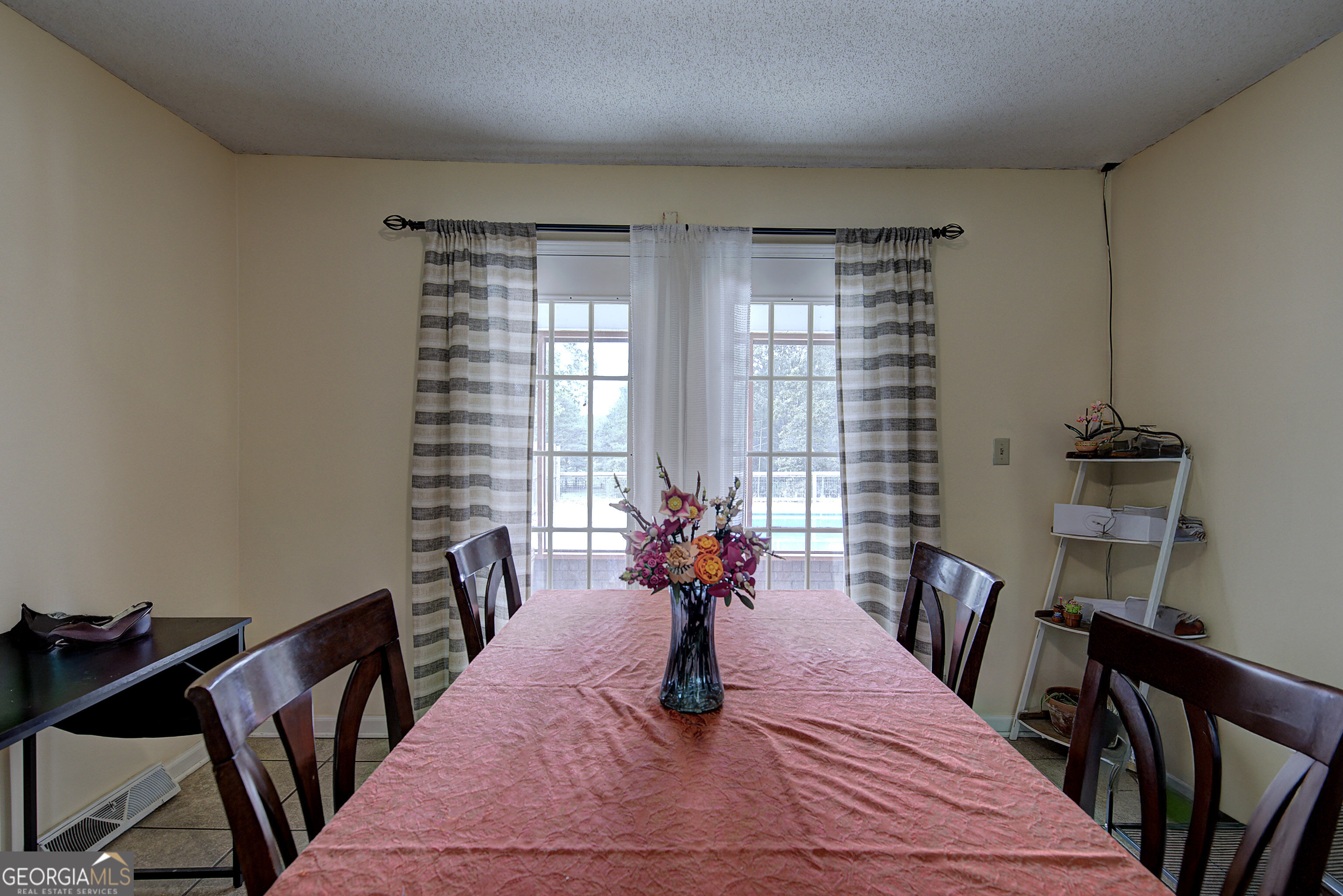 1328 Abrams Road Se Property Photo 57