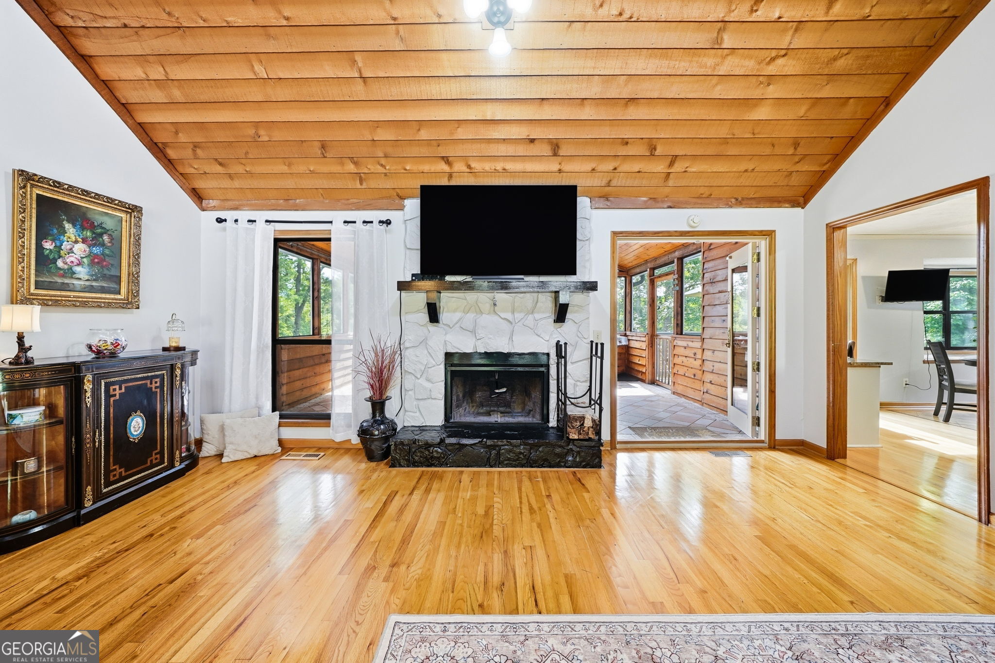 2184 Deep Woods Way Property Photo 4
