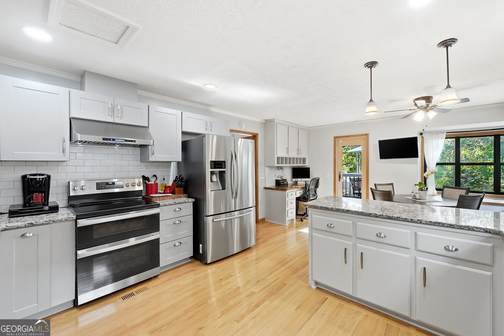 2184 Deep Woods Way Property Photo 16