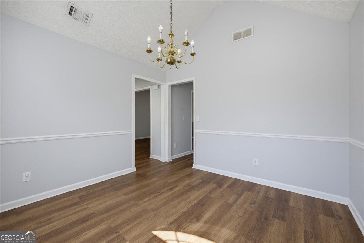 2625 Hidden Creek Drive Property Photo 23