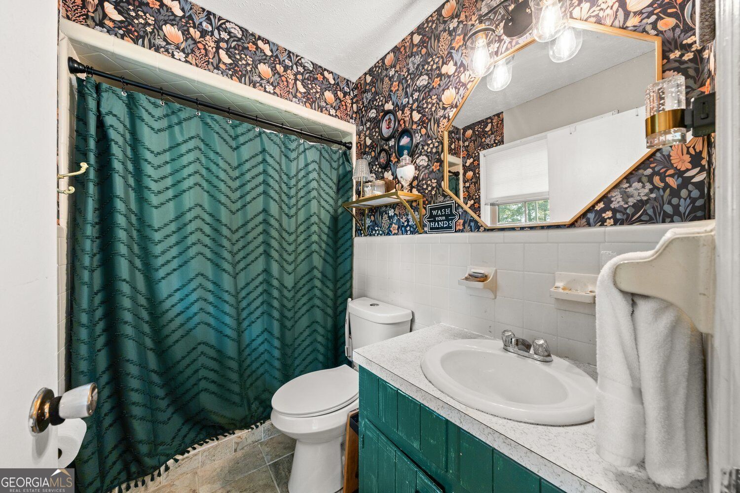 18 David Road Nw Property Photo 14