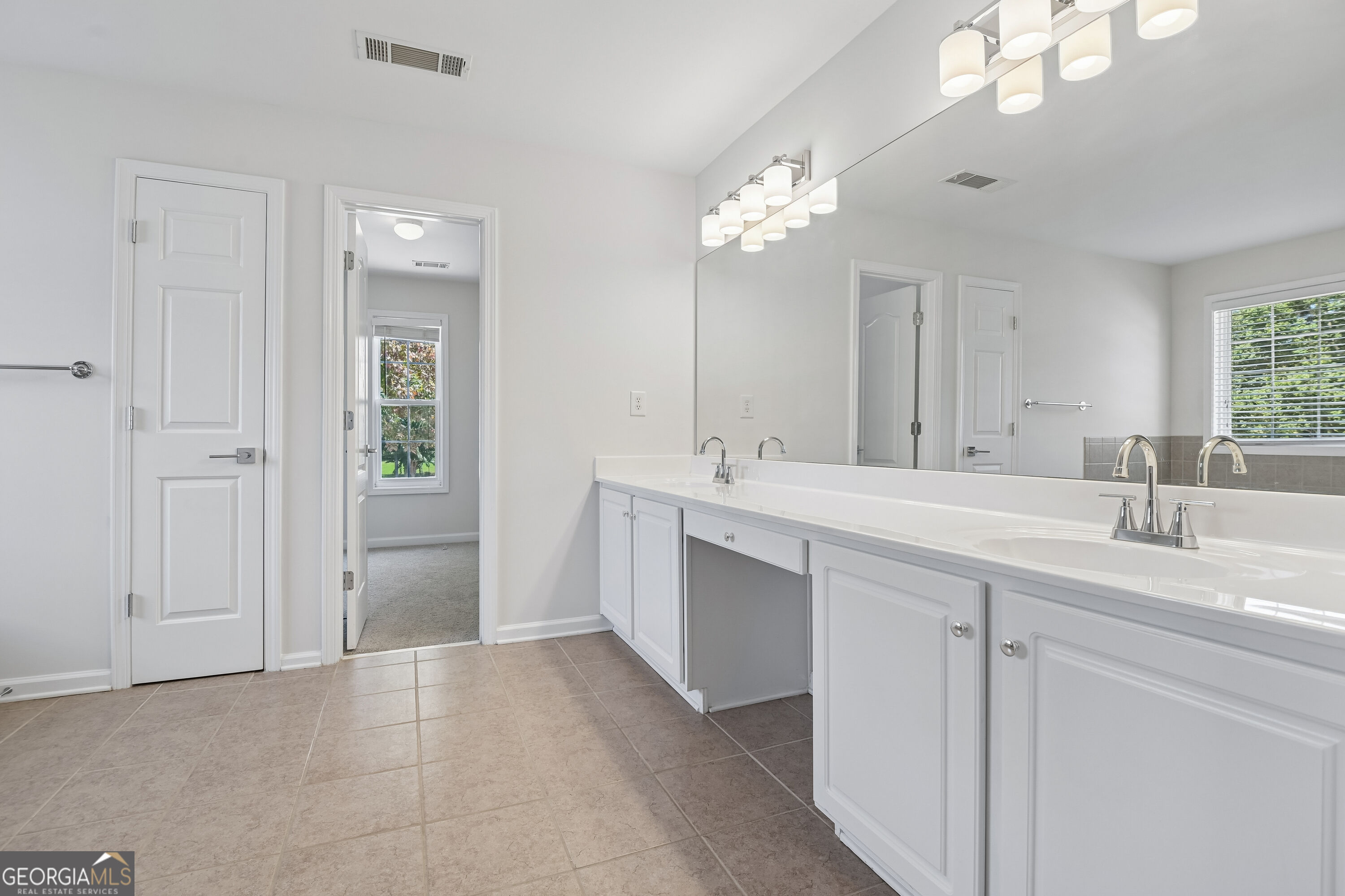 4564 Austin Hills Drive Property Photo 7