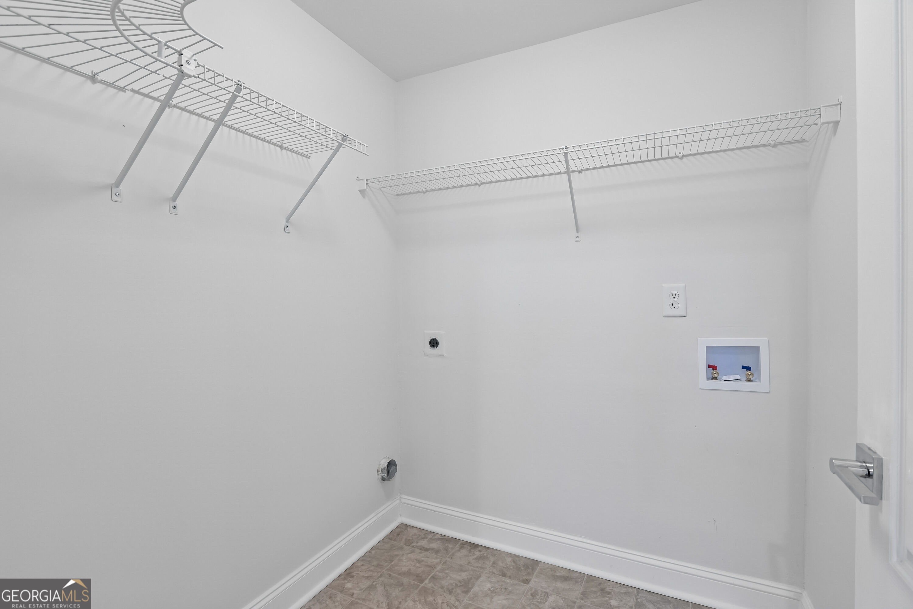 4564 Austin Hills Drive Property Photo 15