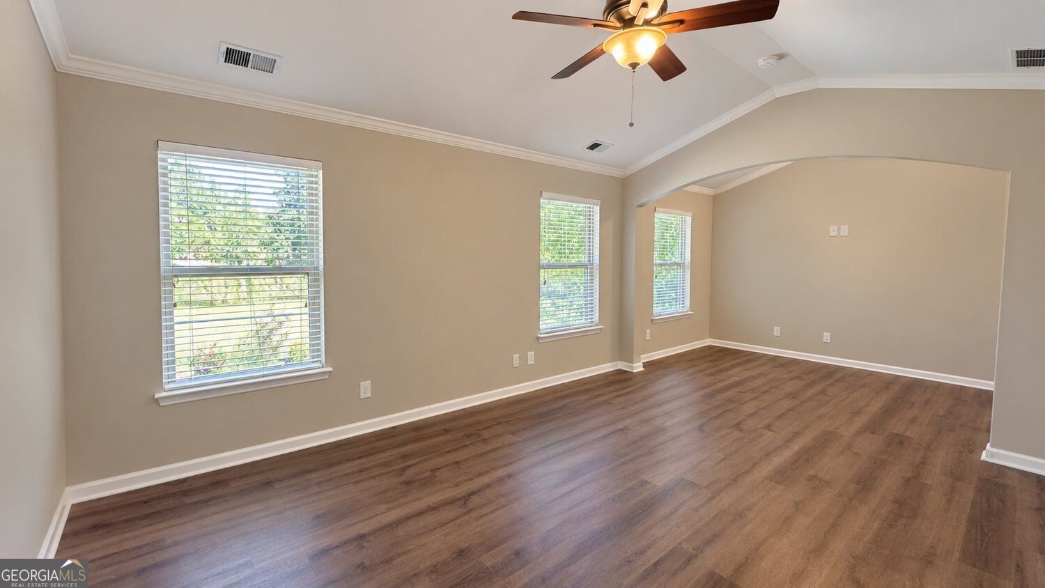 7495 Springbox Drive Property Photo 12
