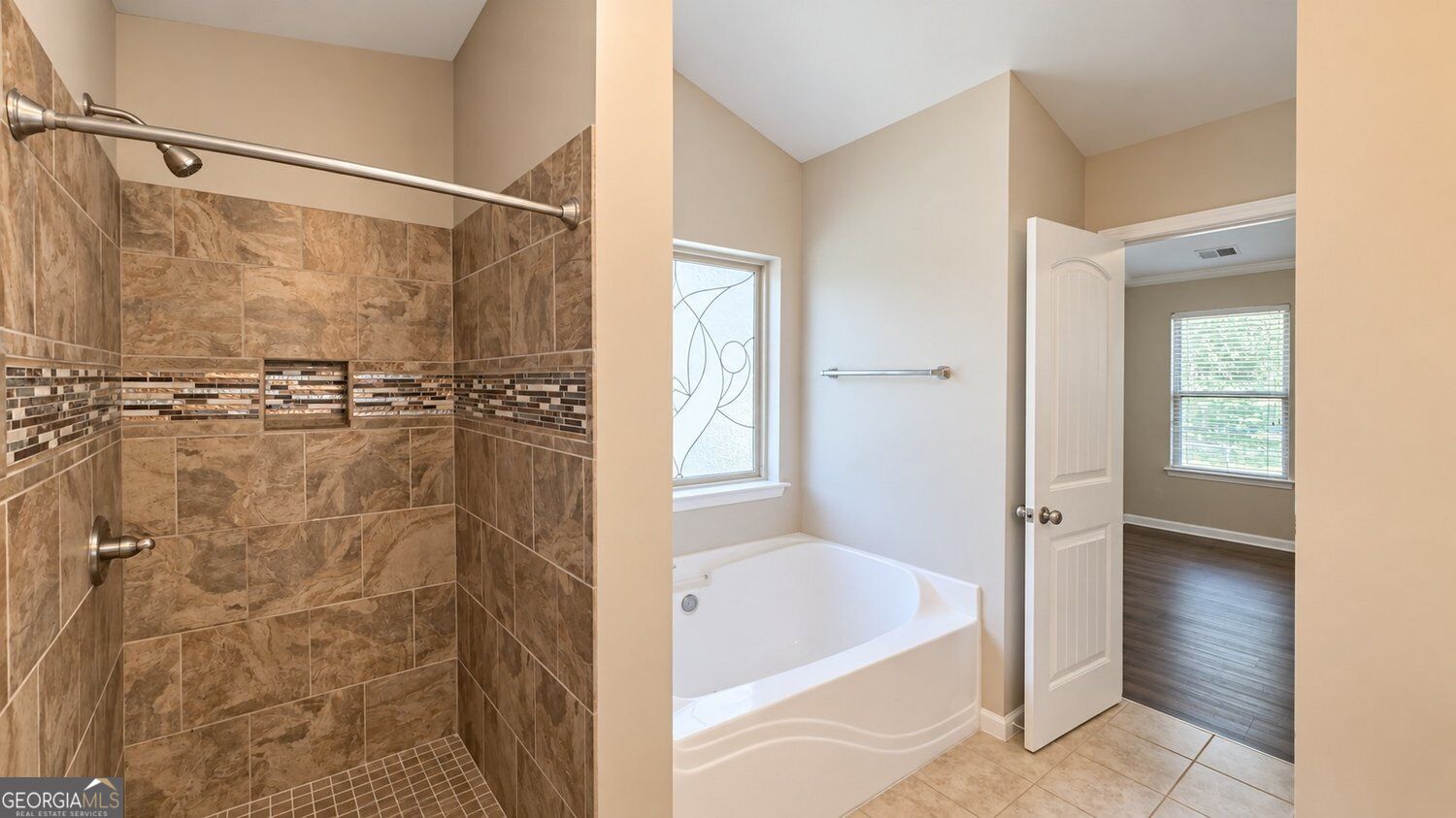 7495 Springbox Drive Property Photo 15