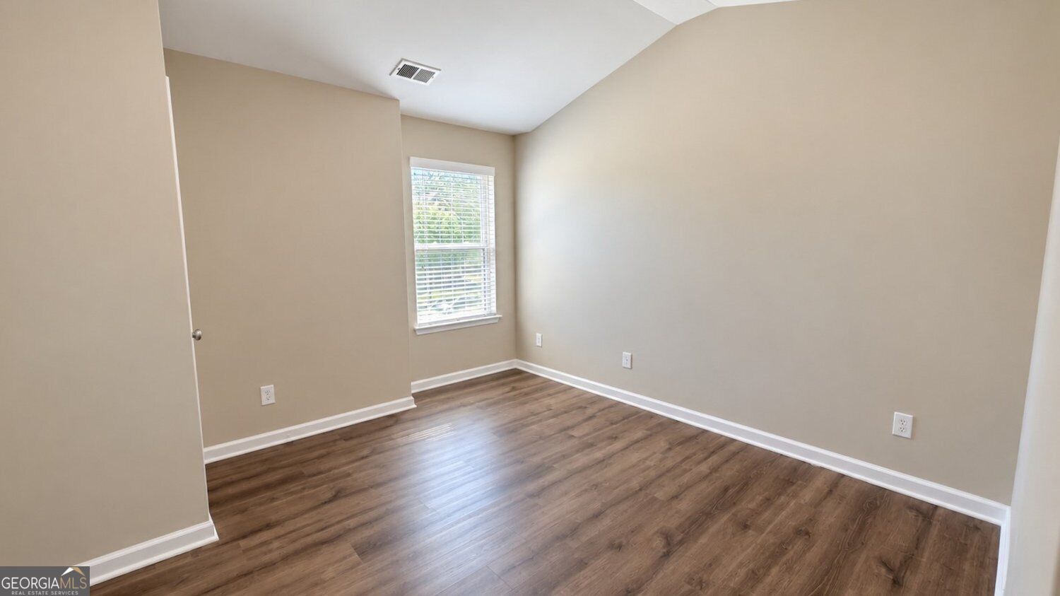 7495 Springbox Drive Property Photo 16