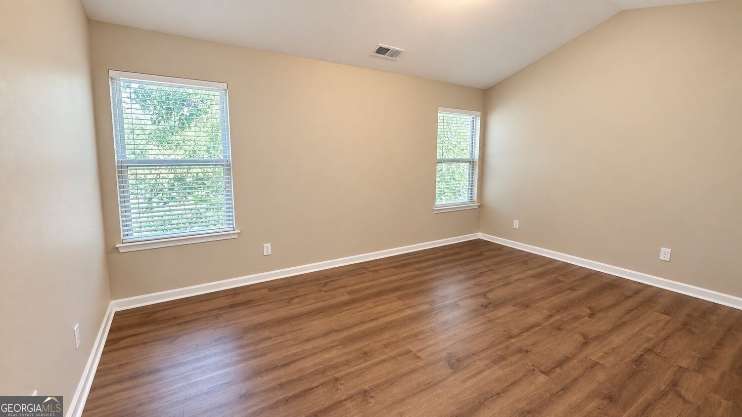 7495 Springbox Drive Property Photo 17