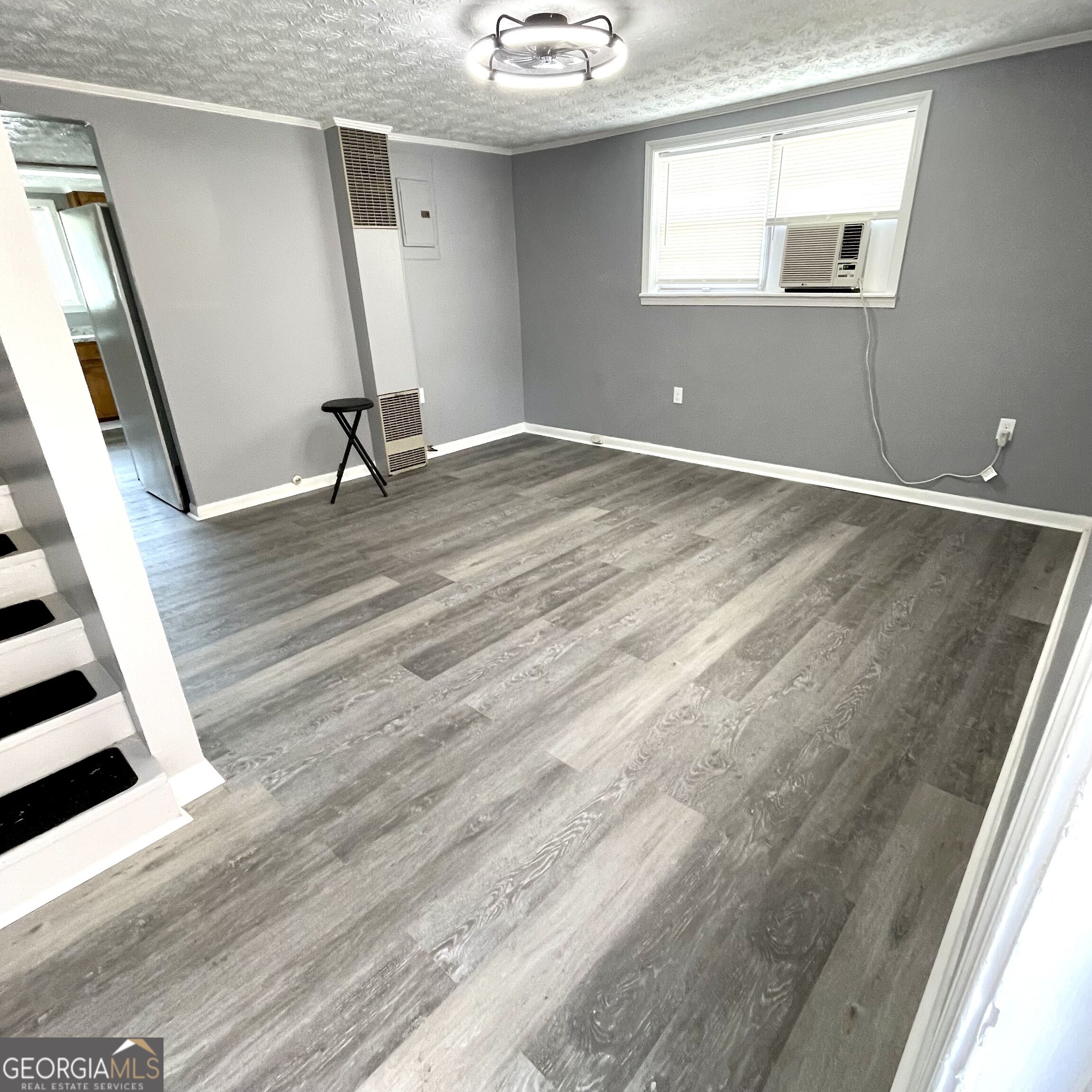 306 E Moore Street # 1 Property Photo 3