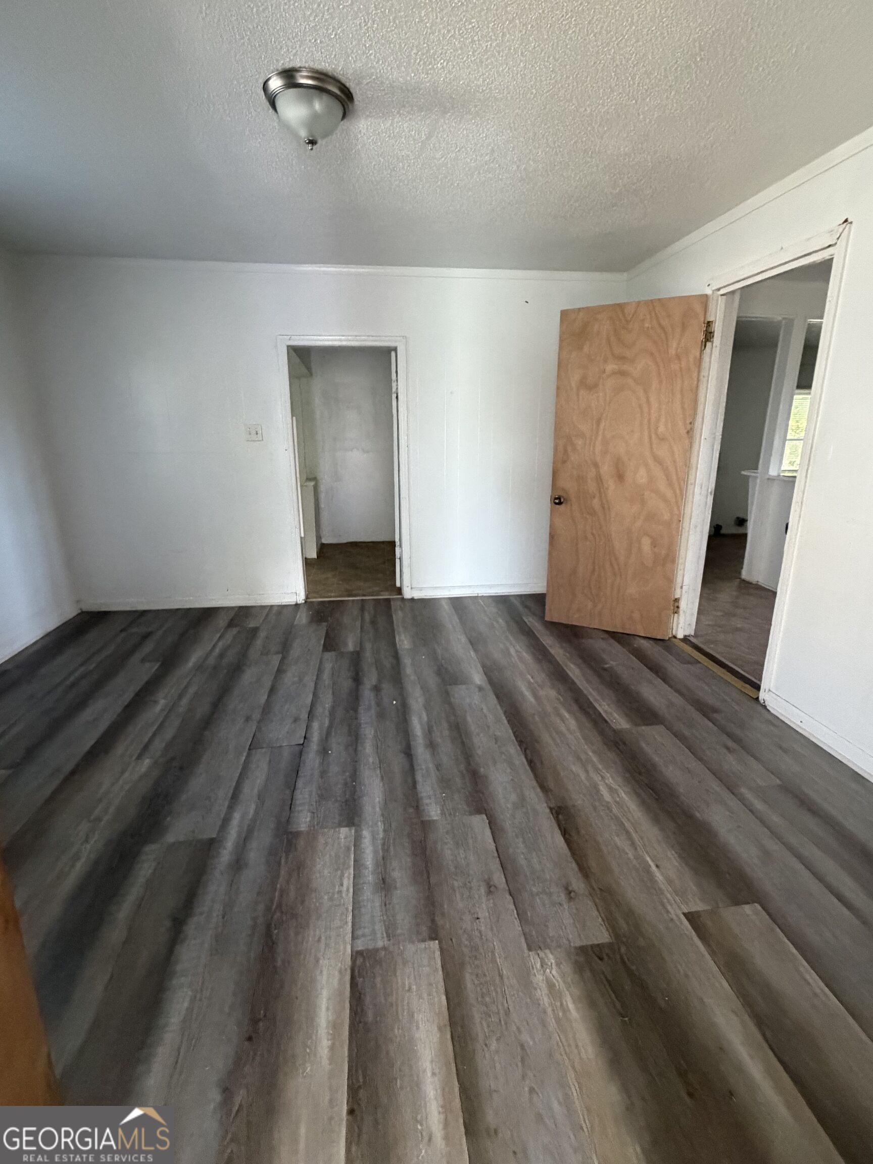 812 Wilson Street Property Photo 6