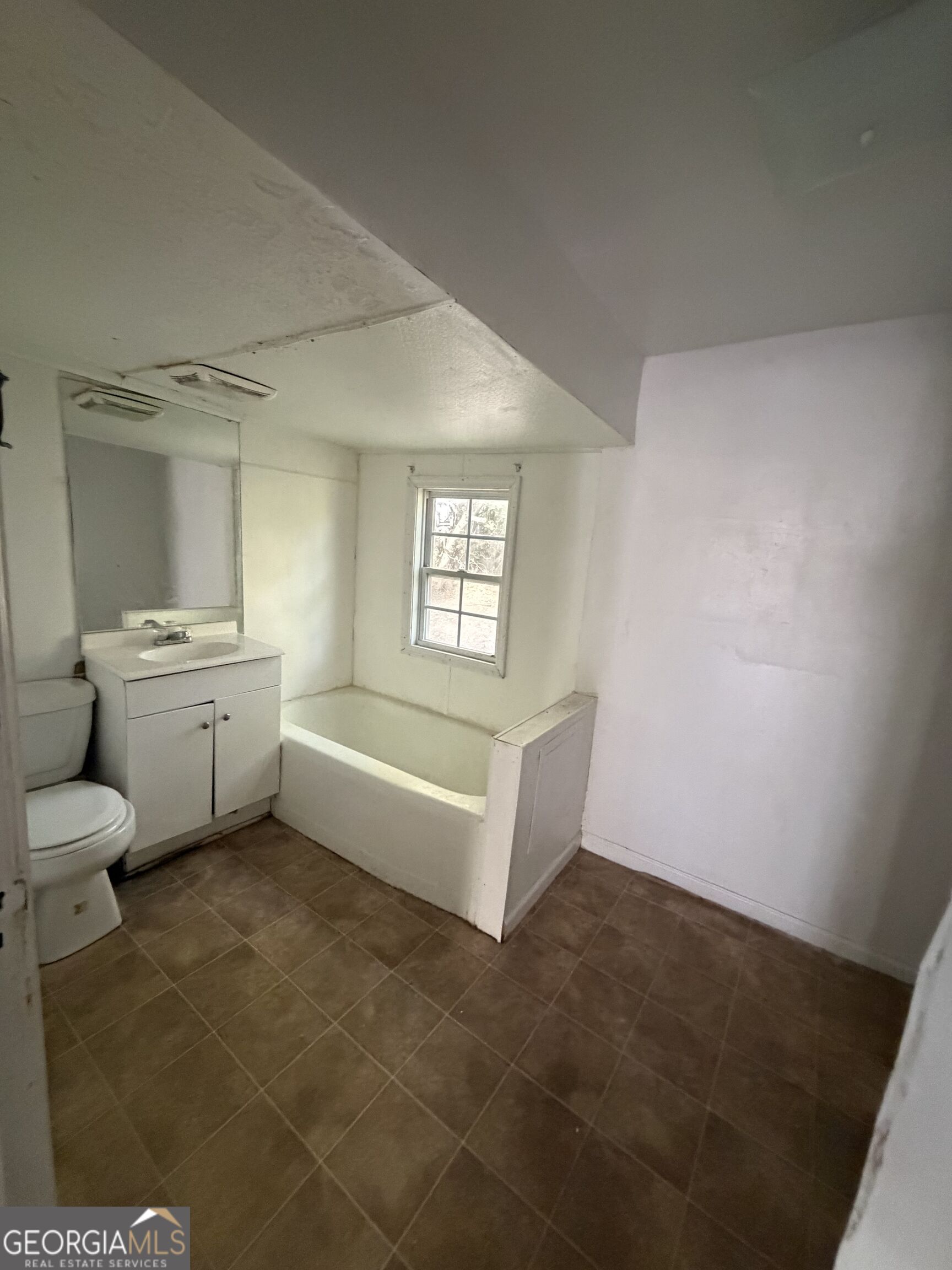 812 Wilson Street Property Photo 7