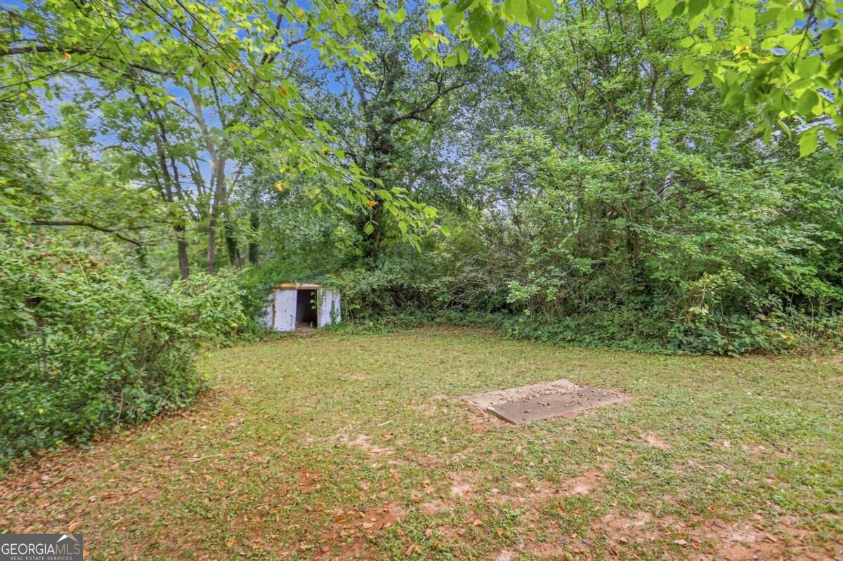 2004 Meadow Lane Property Photo 10
