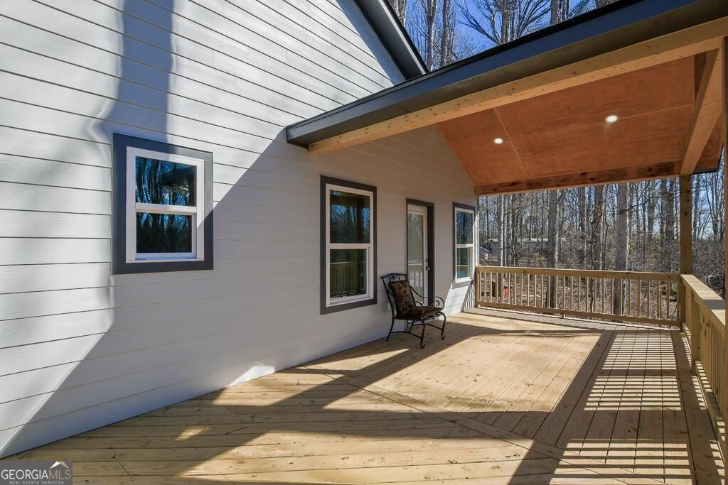 1020 Riverbend Road Property Photo 4