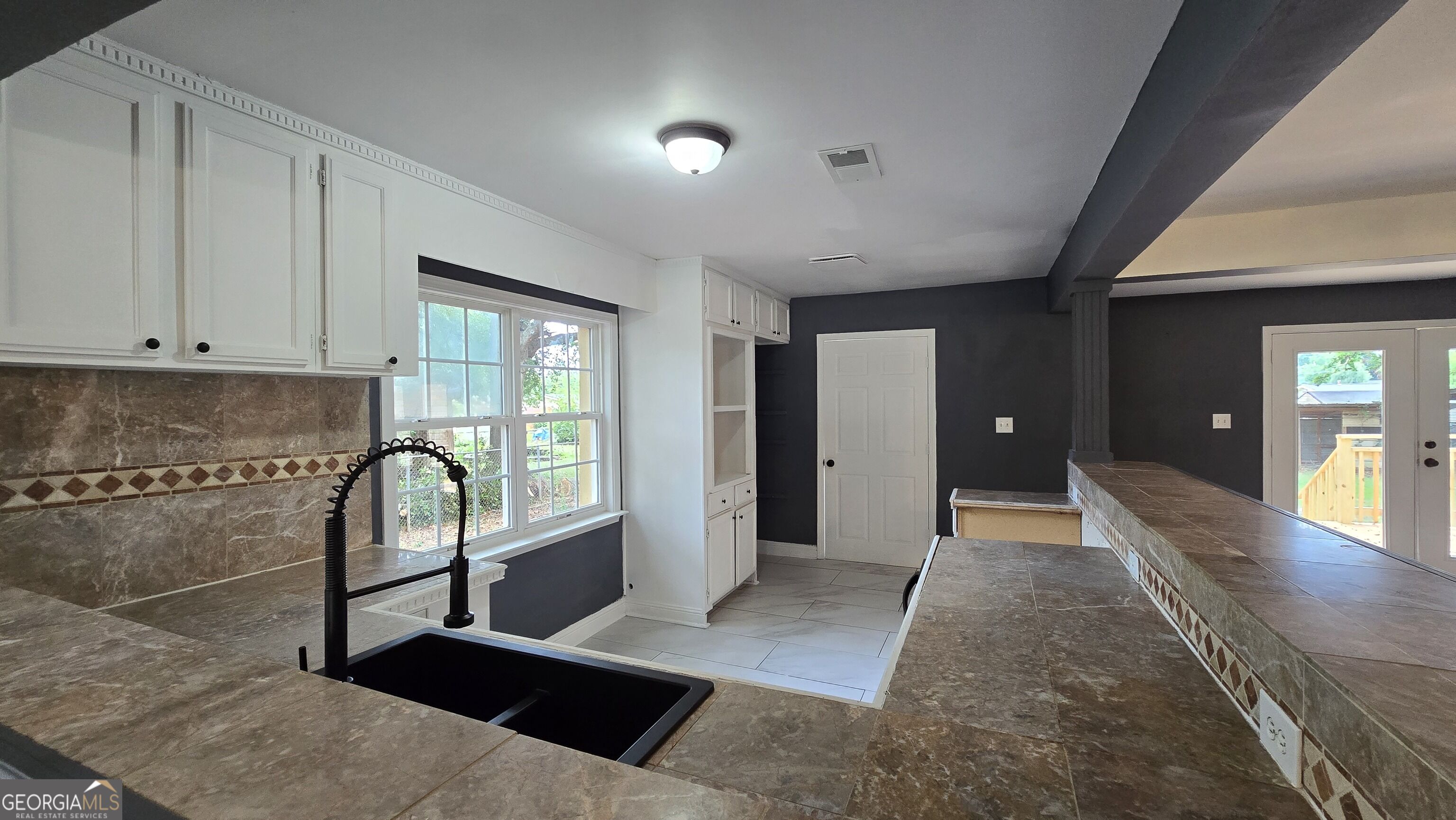 109 Meadowcliff Circle Property Photo 14