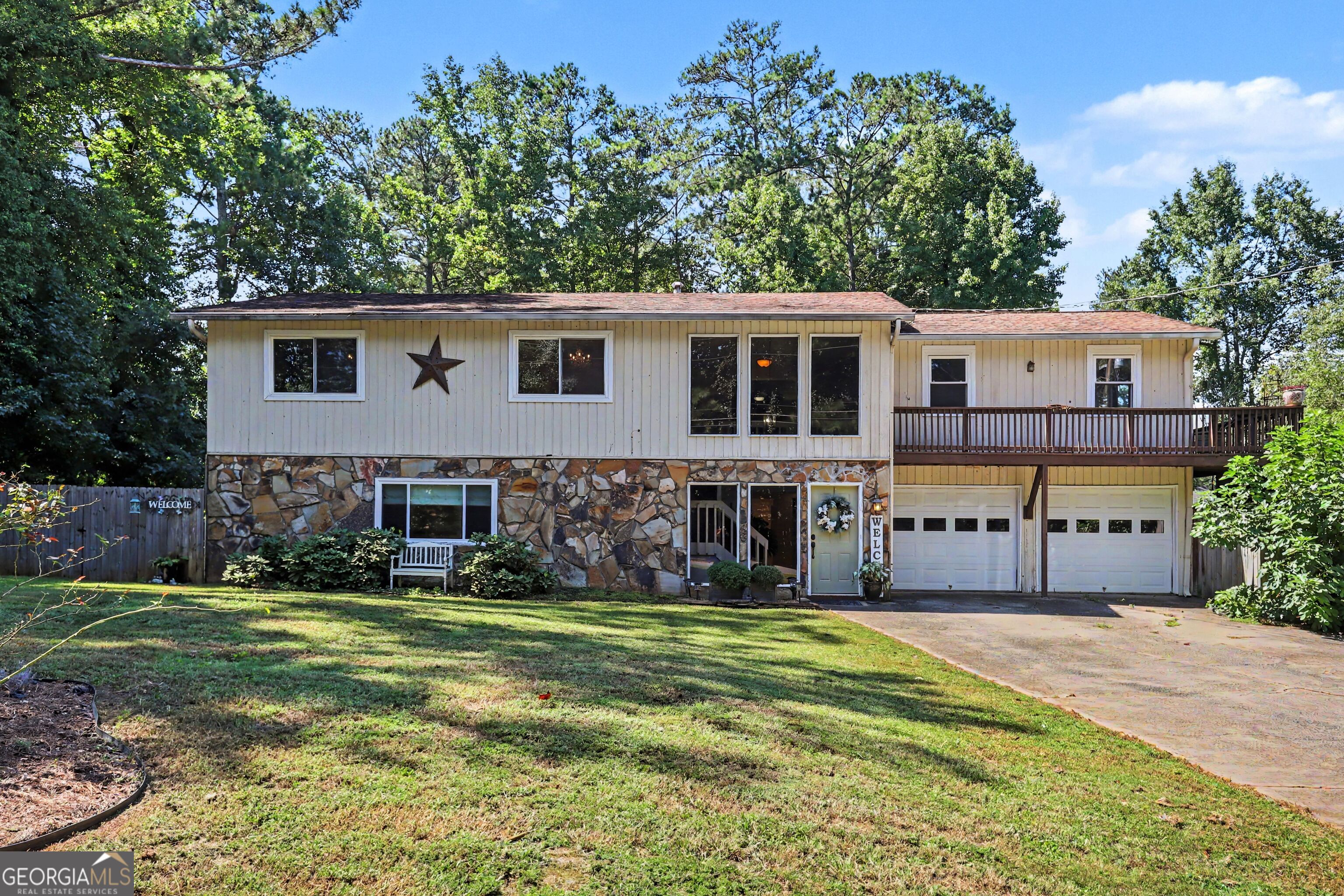 3169 N Hembree Road Property Photo 1