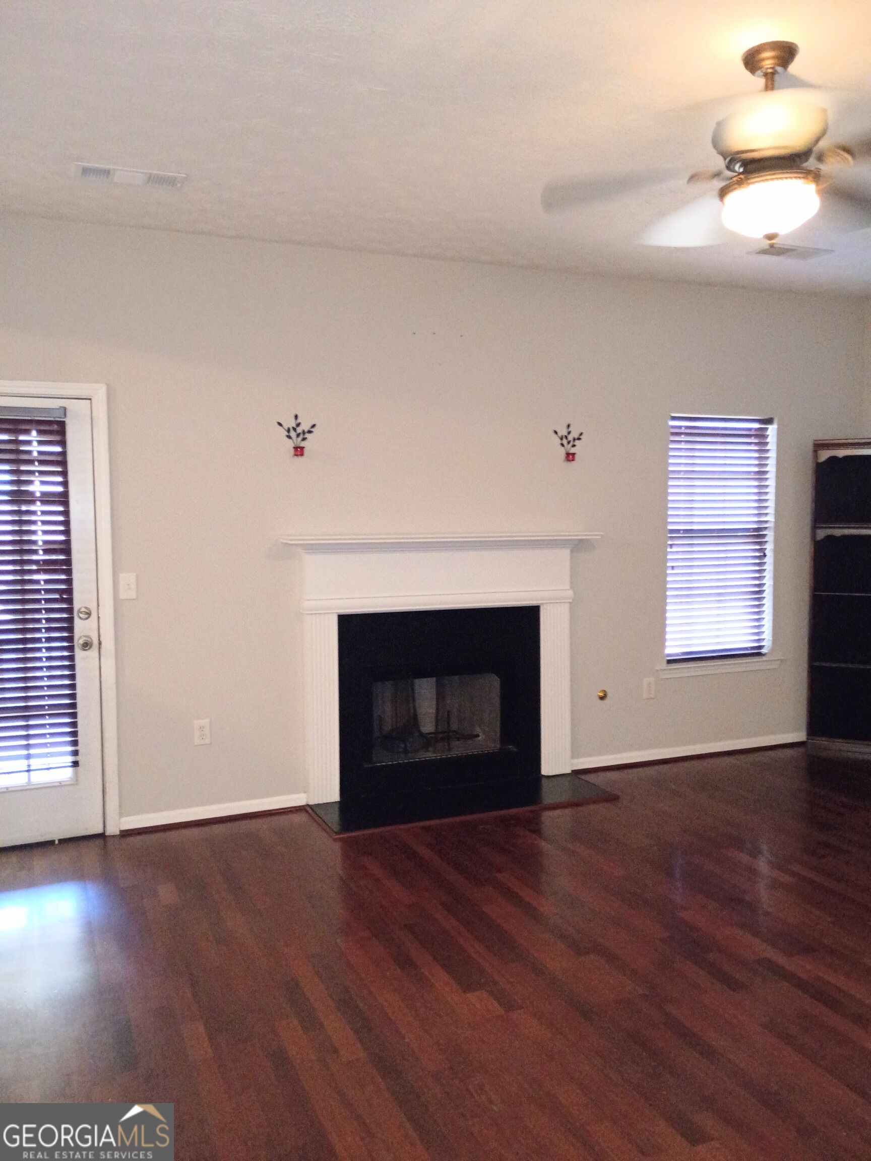 295 Vaness Drive Property Photo 11