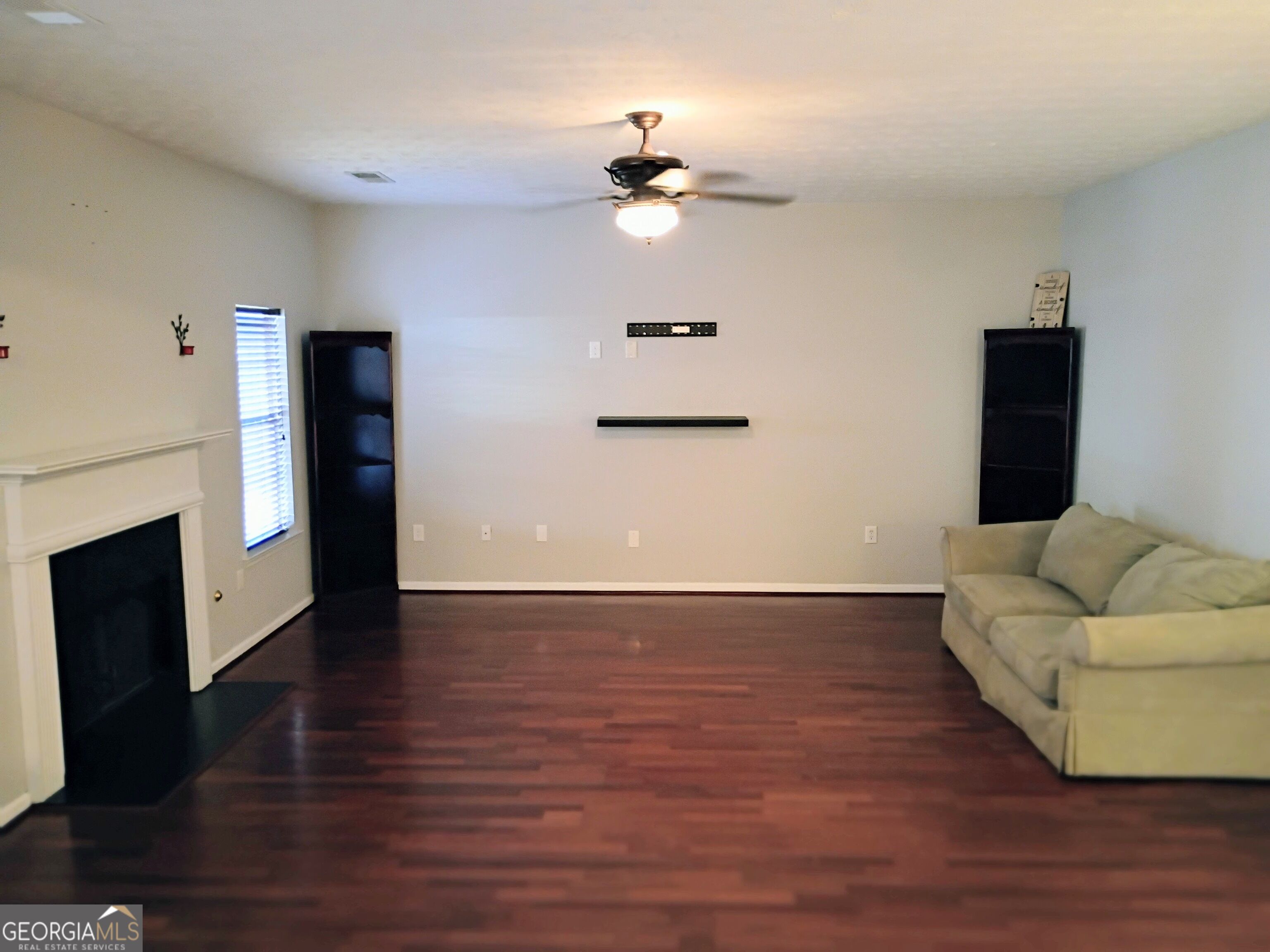 295 Vaness Drive Property Photo 12