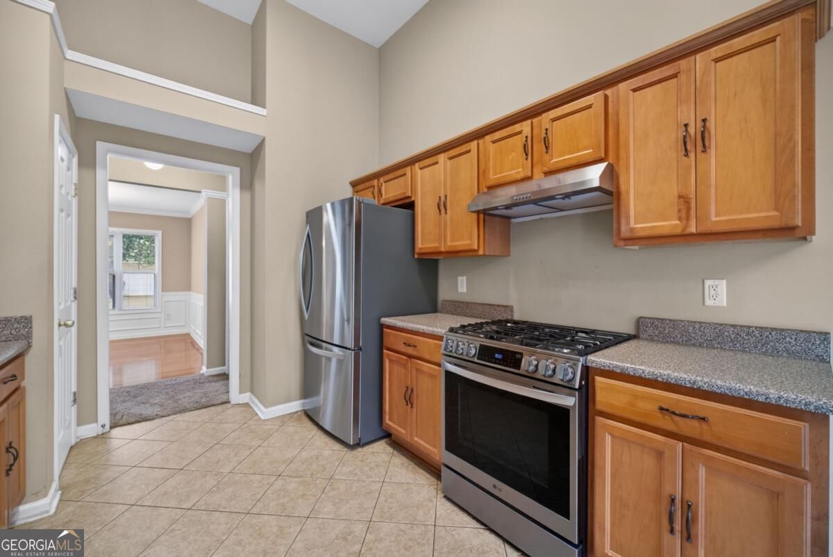 2463 Walnut Tree Lane Property Photo 10