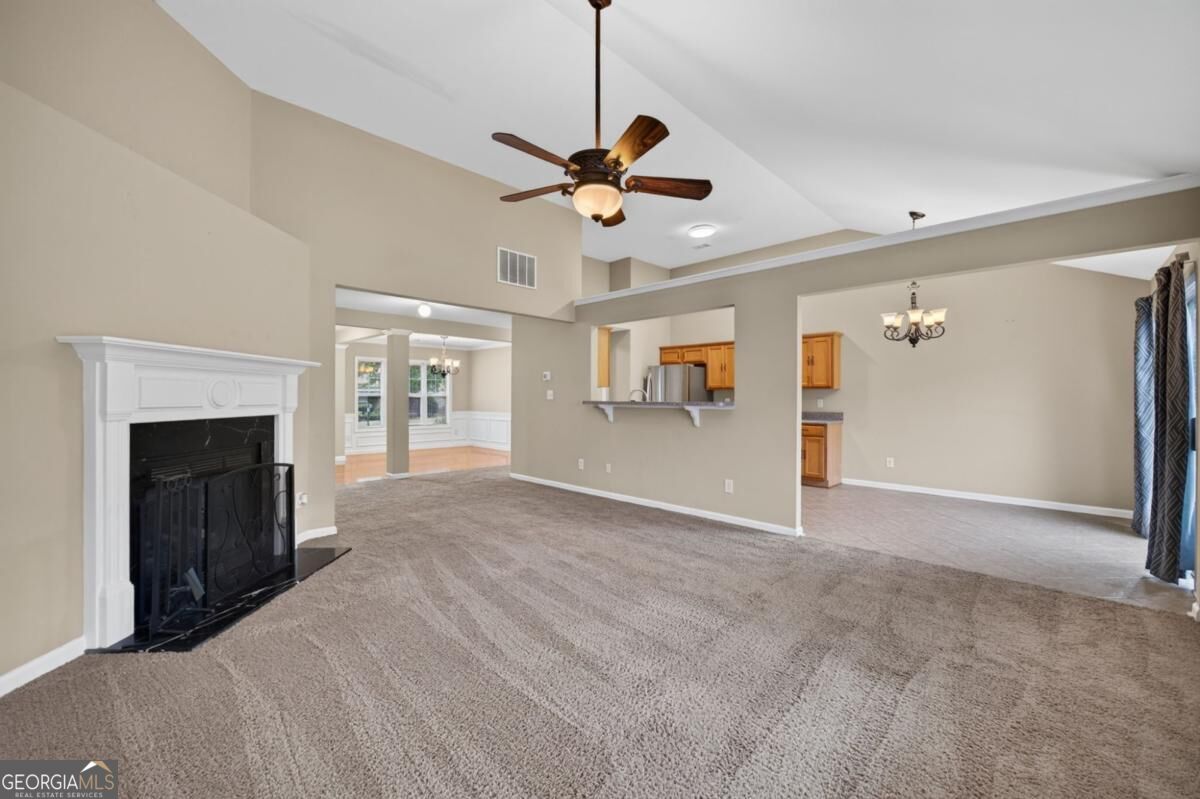 2463 Walnut Tree Lane Property Photo 16