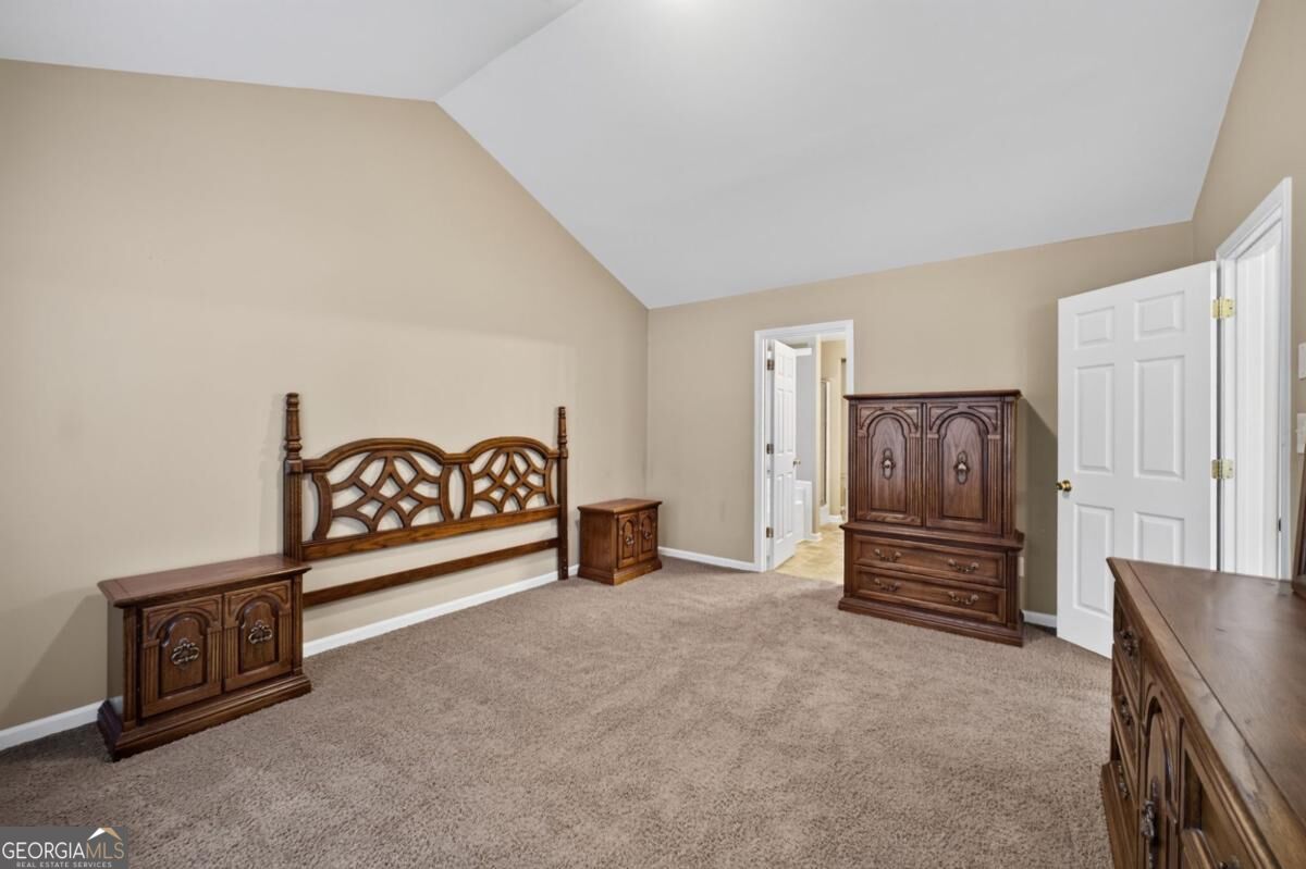 2463 Walnut Tree Lane Property Photo 20